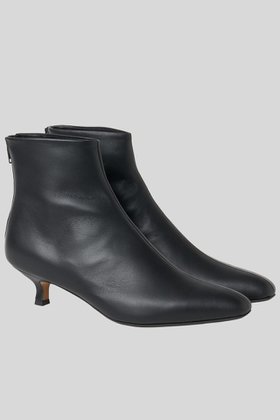【イロット/IIROT】 Soft sheep アンクル ブーツ人気、トレンドファッション・服の通販 founy(ファニー) ファッション Fashion レディースファッション Fashion for Women アンクル Ankle-Length Design ショート Short, Short Length シンプル Simple, Minimal フィット Fit, Slim Fit 新作・新入荷 New Arrivals / New In |ID:prp329100004623463