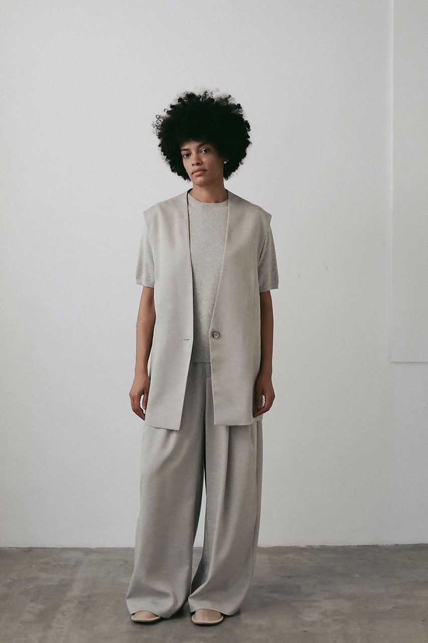【ハー/HER.】の【7/31 12:00販売開始】リネンライクジレ 人気、トレンドファッション・服の通販 founy(ファニー) 　ファッション　Fashion　レディースファッション　Fashion for Women　アウター　Coat / Outerwear Collection　レディースジャケット・軽アウター　Jackets　おすすめ　Recommended / Our Picks　ウォッシャブル　Machine Washable　ジャケット　Jacket, Outerwear　セットアップ　Set-Up, Coordinated Outfit　ベスト　Vest, Waistcoat　リラックス　Relax, Relaxed Fit　夏　Summer　新作・新入荷　New Arrivals / New In　other-7|ID: prp329100004623464 ipo3291000000033193353