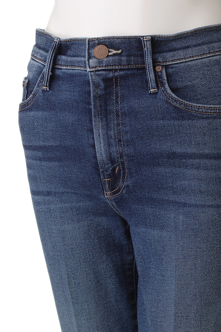 【マザー/MOTHER】のTHE OUTSIDER ANKLE クロップドデニム (ZCH) 人気、トレンドファッション・服の通販 founy(ファニー) 　ファッション　Fashion　レディースファッション　Fashion for Women　パンツ　Pants & Trousers　デニムパンツ・ジーンズ・美脚デニム　Denim Jeans & Pants　2025年　2025　2025-2026秋冬・A/W　Autumn/Winter 2025–26 AW25–26　クロップド　Cropped, Short Length　シューズ　Shoes, Footwear　スニーカー　Sneakers, Trainers　スリム　Slim, Slim Fit　デニム　Denim, Jeans Material　A/W・秋冬　Autumn/Winter　other-5|ID: prp329100004623469 ipo3291000000033193391