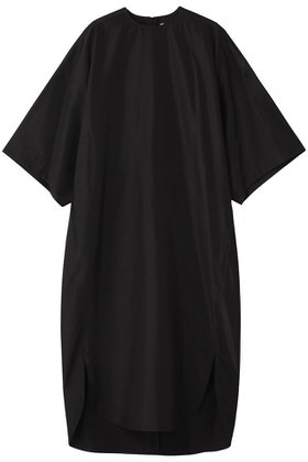 【ブラミンク/BLAMINK】のクルーネックショートスリーブワンピース 人気、トレンドファッション・服の通販 founy(ファニー) ファッション Fashion レディースファッション Fashion for Women ワンピース Dresses チュニック Tunic Tops & Dresses 2025年 2025 2025-2026秋冬・A/W Autumn/Winter 2025–26 AW25–26 シルク Silk, 100% Silk チュニック Tunic, Long Top モダン Modern, Contemporary リラックス Relax, Relaxed Fit エレガント 上品 Elegant A/W・秋冬 Autumn/Winter |ID:prp329100004624106