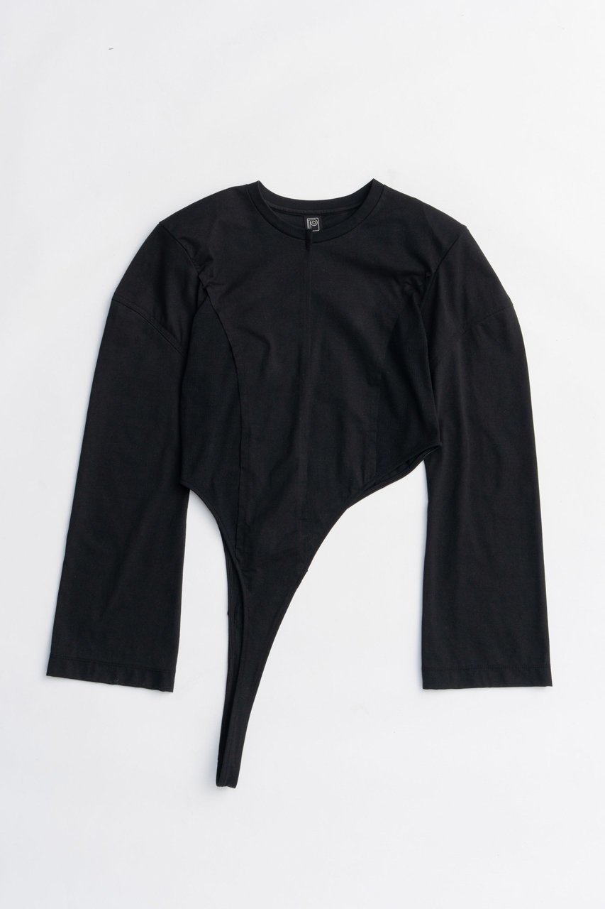 【プランク プロジェクト/PRANK PROJECT】のイレギュラーヘムトップ / Irregular Hem Top 人気、トレンドファッション・服の通販 founy(ファニー) 　ファッション　Fashion　レディースファッション　Fashion for Women　トップス・カットソー　Cut & Sew Tops　シャツ・ブラウス・オフィスカジュアル　Elegant Blouses & Button-Ups　ロングTシャツ・Tシャツ　Longline T-Shirts & Tees　カットソー・ベーシックTシャツ　Cut-and-Sewn Tops / Stretch Tees & Basics　2025年　2025　2025-2026秋冬・A/W　Autumn/Winter 2025–26 AW25–26　カットソー　Cut and Sewn Top　ショルダー　Shoulder, Shoulder Strap　ショート　Short, Short Length　スリーブ　Sleeve, Long Sleeve / Short Sleeve　ラップ　Wrap, Wrap Design　ロング　Long, Long-Length　A/W・秋冬　Autumn/Winter　 other-1|ID: prp329100004624634 ipo3291000000033215873