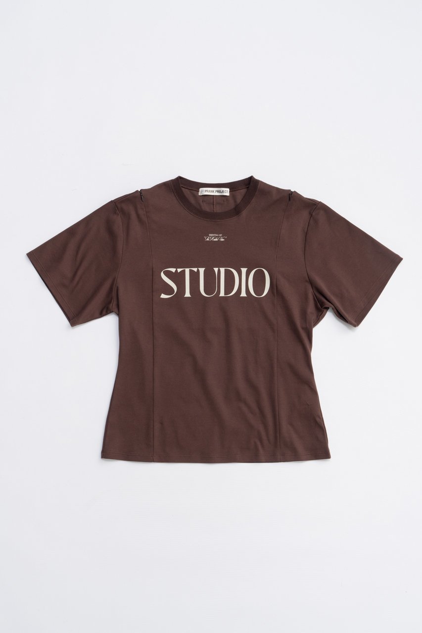 【プランク プロジェクト/PRANK PROJECT】のSTUDIOロゴTシャツ / STUDIO Logo T-Shirt インテリア・キッズ・メンズ・レディースファッション・服の通販 founy(ファニー) ファッション Fashion レディースファッション Fashion for Women トップス・カットソー Cut & Sew Tops シャツ・ブラウス・オフィスカジュアル Elegant Blouses & Button-Ups ロングTシャツ・Tシャツ Longline T-Shirts & Tees カットソー・ベーシックTシャツ Cut-and-Sewn Tops / Stretch Tees & Basics シェイプ Shape, Slim Fit ショート Short, Short Length ストレッチ Stretch, Stretchy Fabric スリット Slit, Slit Detail スリーブ Sleeve, Long Sleeve / Short Sleeve ボトム Bottoms, Lower Wear BRN(ブラウン)|ID: prp329100004624646 ipo3291000000033215973