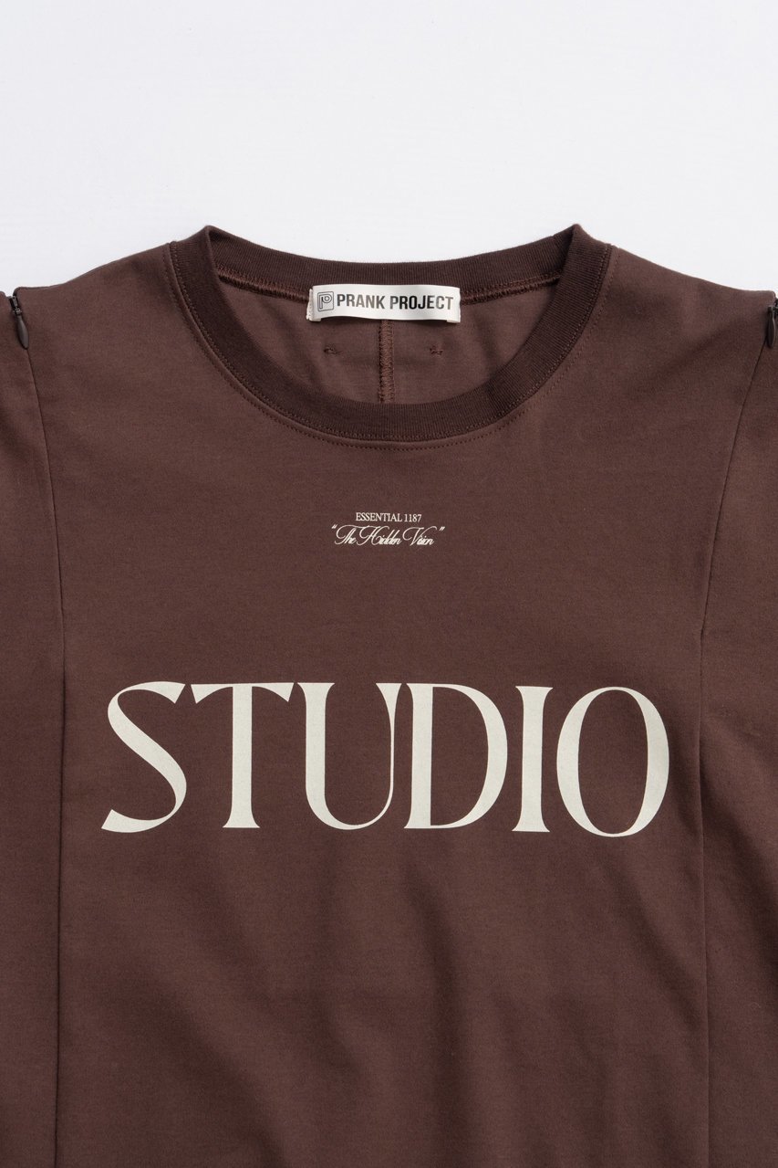 【プランク プロジェクト/PRANK PROJECT】のSTUDIOロゴTシャツ / STUDIO Logo T-Shirt 人気、トレンドファッション・服の通販 founy(ファニー) ファッション Fashion レディースファッション Fashion for Women トップス・カットソー Cut & Sew Tops シャツ・ブラウス・オフィスカジュアル Elegant Blouses & Button-Ups ロングTシャツ・Tシャツ Longline T-Shirts & Tees カットソー・ベーシックTシャツ Cut-and-Sewn Tops / Stretch Tees & Basics シェイプ Shape, Slim Fit ショート Short, Short Length ストレッチ Stretch, Stretchy Fabric スリット Slit, Slit Detail スリーブ Sleeve, Long Sleeve / Short Sleeve ボトム Bottoms, Lower Wear other-2|ID: prp329100004624646 ipo3291000000033215974