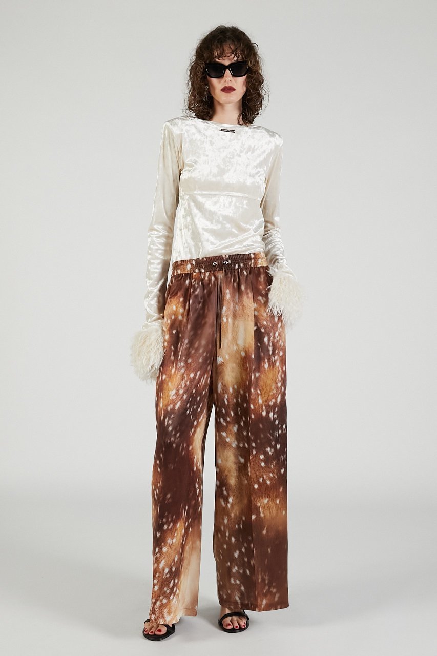 【プランク プロジェクト/PRANK PROJECT】のファースリーブベロアトップ / Fur Sleeve Velour Top 人気、トレンドファッション・服の通販 founy(ファニー) 　ファッション　Fashion　レディースファッション　Fashion for Women　トップス・カットソー　Cut & Sew Tops　シャツ・ブラウス・オフィスカジュアル　Elegant Blouses & Button-Ups　ロングTシャツ・Tシャツ　Longline T-Shirts & Tees　カットソー・ベーシックTシャツ　Cut-and-Sewn Tops / Stretch Tees & Basics　ベロアトップス　Velour Tops / Velvet-Look Items　2025年　2025　2025-2026秋冬・A/W　Autumn/Winter 2025–26 AW25–26　おすすめ　Recommended / Our Picks　コンシャス　Conscious, Bodycon　シンプル　Simple, Minimal　ジャケット　Jacket, Outerwear　スリーブ　Sleeve, Long Sleeve / Short Sleeve　フェイクファー　Faux Fur, Imitation Fur　ベロア　Velour, Soft Velvet　ロング　Long, Long-Length　A/W・秋冬　Autumn/Winter　other-4|ID: prp329100004624650 ipo3291000000033216006