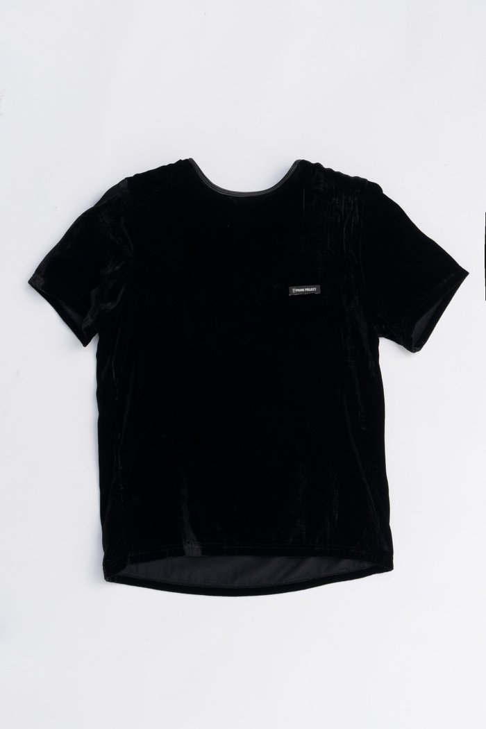 【プランク プロジェクト/PRANK PROJECT】のショルダーギャザーベロアTシャツ / Shoulder Gathered Velour T-Shirt インテリア・キッズ・メンズ・レディースファッション・服の通販 founy(ファニー) https://founy.com/ ファッション Fashion レディースファッション Fashion for Women トップス・カットソー Cut & Sew Tops シャツ・ブラウス・オフィスカジュアル Elegant Blouses & Button-Ups ロングTシャツ・Tシャツ Longline T-Shirts & Tees カットソー・ベーシックTシャツ Cut-and-Sewn Tops / Stretch Tees & Basics ベロアトップス Velour Tops / Velvet-Look Items エレガント 上品 Elegant クラッシュ Distressed, Crashed Style ショート Short, Short Length シンプル Simple, Minimal スリーブ Sleeve, Long Sleeve / Short Sleeve デニム Denim, Jeans Material フェイクレザー Faux Leather, PU Leather ベロア Velour, Soft Velvet メタル Metal, Metal Parts 夏 Summer 秋 Autumn |ID: prp329100004624656 ipo3291000000033216045
