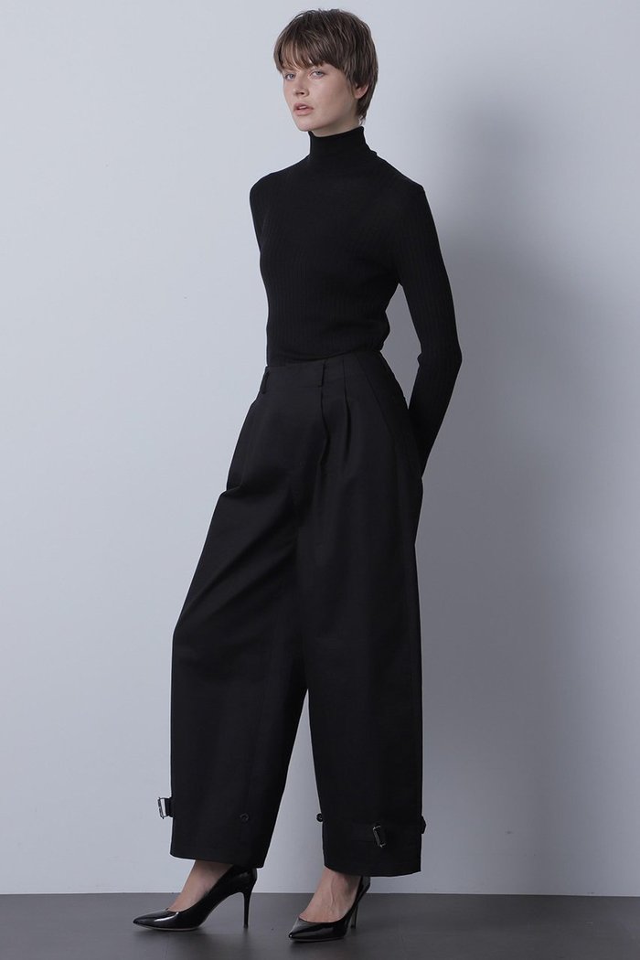 【ヒューエルミュージアム/hueLe Museum】の【STUMBLY】Curvy Pants インテリア・キッズ・メンズ・レディースファッション・服の通販 founy(ファニー) https://founy.com/ ファッション Fashion レディースファッション Fashion for Women パンツ Pants & Trousers サテン Satin, Glossy Fabric フレンチ French, French Style ミリタリー Military, Army Style |ID: prp329100004624734 ipo3291000000033216783
