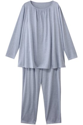 【キッドブルー/KID BLUE】の25AWトップシルク天竺パジャマ 人気、トレンドファッション・服の通販 founy(ファニー) ファッション Fashion レディースファッション Fashion for Women 2025年 2025 2025-2026秋冬・A/W Autumn/Winter 2025–26 AW25–26 なめらか Smooth, Silky Texture ギャザー Gathered, Ruffled シルク Silk, 100% Silk シンプル Simple, Minimal パジャマ Pajamas, Sleepwear ラグジュアリー Luxury, Elegant リラックス Relax, Relaxed Fit 無地 Plain, Solid Color A/W・秋冬 Autumn/Winter |ID:prp329100004624739