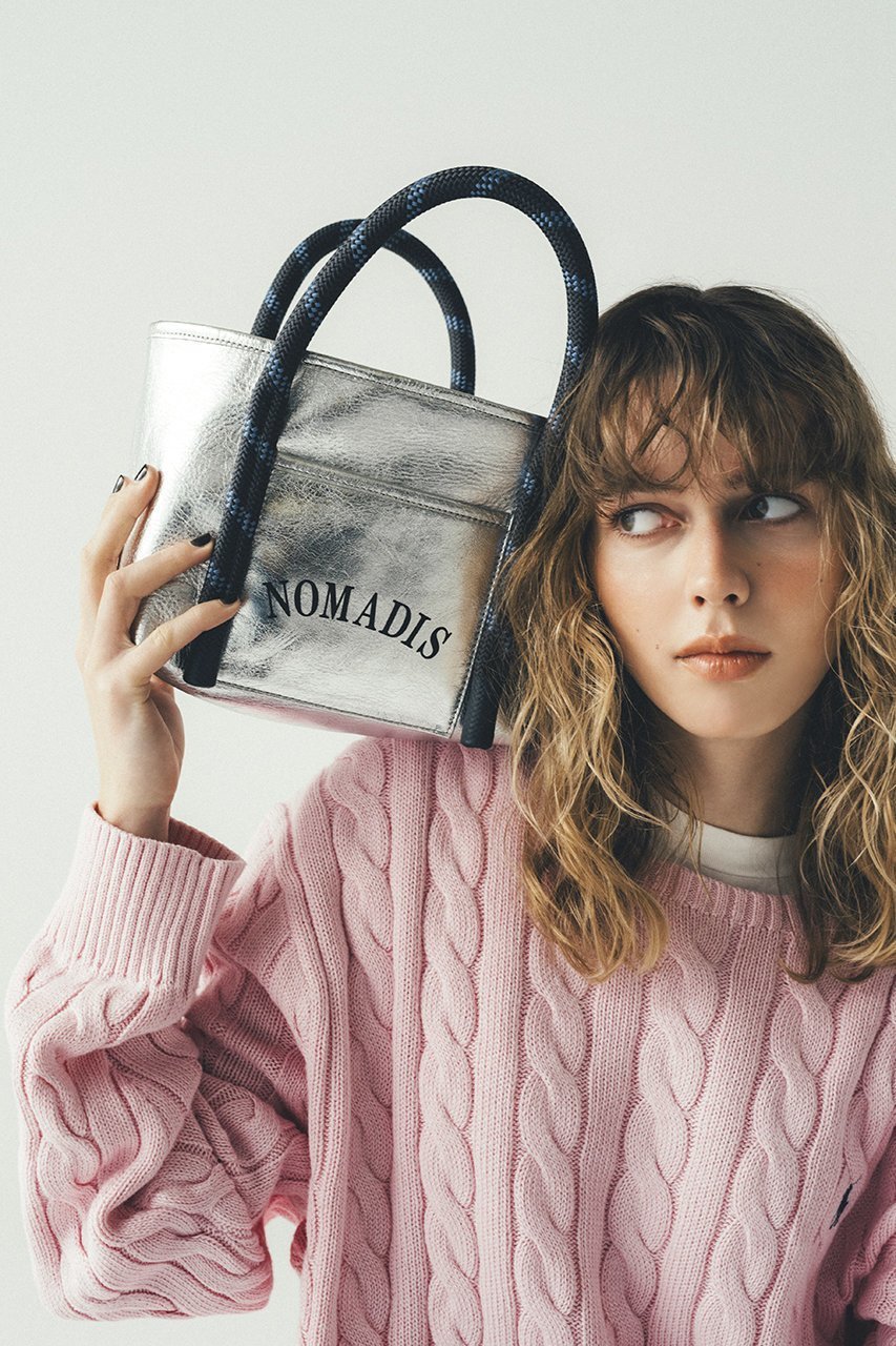 【ノマディス/NOMADIS】のJOY レザーミニトート 人気、トレンドファッション・服の通販 founy(ファニー) 　ファッション　Fashion　レディースファッション　Fashion for Women　バッグ　Bags　2025年　2025　2025-2026秋冬・A/W　Autumn/Winter 2025–26 AW25–26　シルバー　Silver, Metallic Silver　フロント　Front, Front Design　ポケット　Pocket, Pocket Detail　メタリック　Metallic, Shiny Finish　ラバー　Rubber, Rubber Sole　A/W・秋冬　Autumn/Winter　other-2|ID: prp329100004625363 ipo3291000000033229637