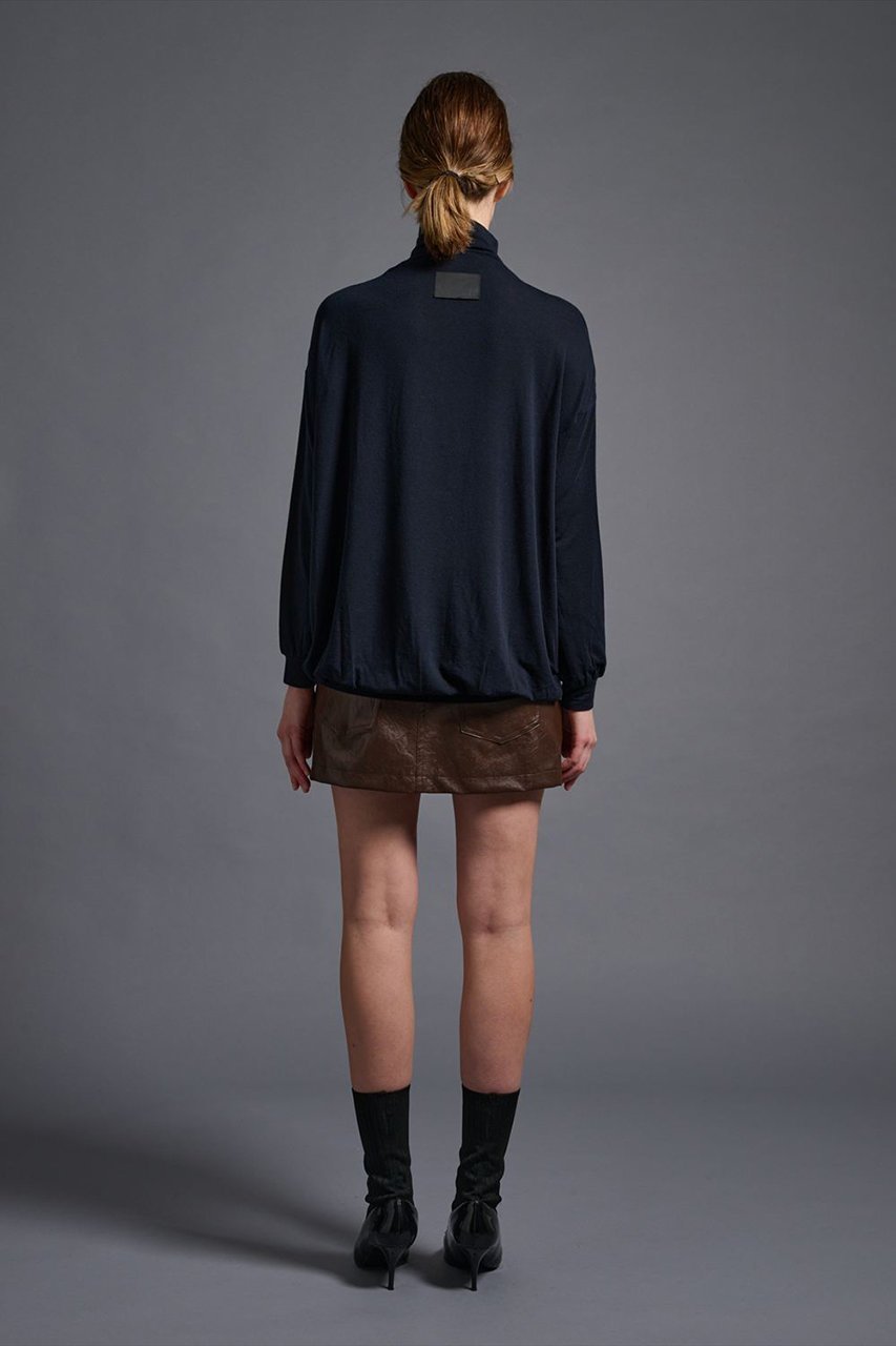 【コグ ザビッグスモーク/COGTHEBIGSMOKE】の04 MYRA NARROW SLV HIGH NECK 人気、トレンドファッション・服の通販 founy(ファニー) 　ファッション　Fashion　レディースファッション　Fashion for Women　トップス・カットソー　Cut & Sew Tops　シャツ・ブラウス・オフィスカジュアル　Elegant Blouses & Button-Ups　ロングTシャツ・Tシャツ　Longline T-Shirts & Tees　カットソー・ベーシックTシャツ　Cut-and-Sewn Tops / Stretch Tees & Basics　コンパクト　Compact, Small Size　シンプル　Simple, Minimal　スクエア　Square, Square Shape　スリーブ　Sleeve, Long Sleeve / Short Sleeve　ハイネック　High Neck, Mock Neck　ロング　Long, Long-Length　ワイド　Wide, Wide Fit　旅行　Travel　other-8|ID: prp329100004625420 ipo3291000000035510168