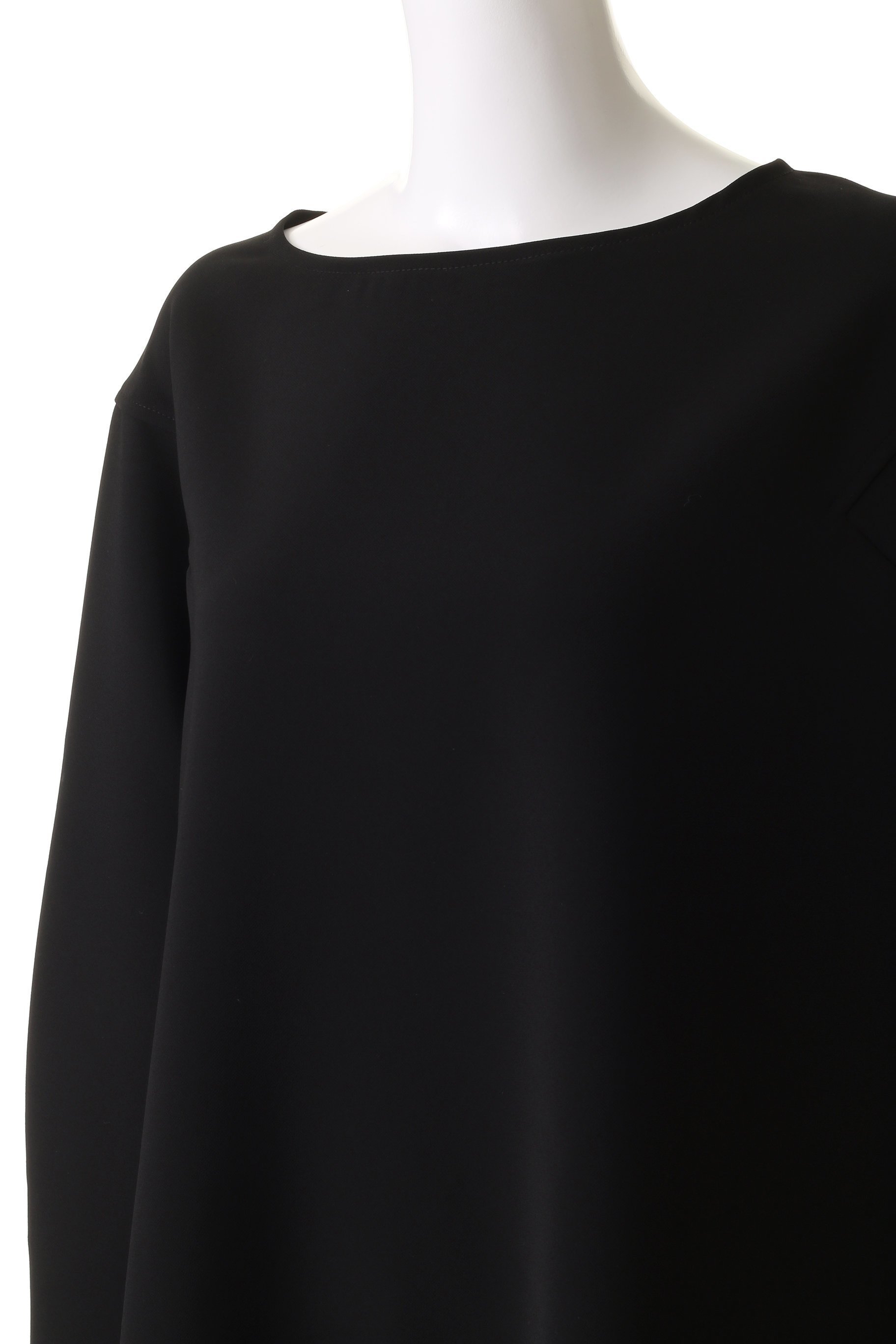 【コグ ザビッグスモーク/COGTHEBIGSMOKE】の【8/1 0:00販売開始】33 KATE CREW NECK TOP 人気、トレンドファッション・服の通販 founy(ファニー) 　ファッション　Fashion　レディースファッション　Fashion for Women　トップス・カットソー　Cut & Sew Tops　シャツ・ブラウス・オフィスカジュアル　Elegant Blouses & Button-Ups　ロングTシャツ・Tシャツ　Longline T-Shirts & Tees　カットソー・ベーシックTシャツ　Cut-and-Sewn Tops / Stretch Tees & Basics　2025年　2025　2025-2026秋冬・A/W　Autumn/Winter 2025–26 AW25–26　ウォッシャブル　Machine Washable　カフス　Cuff Design　クール　Cool, Chic　ショルダー　Shoulder, Shoulder Strap　シンプル　Simple, Minimal　スリーブ　Sleeve, Long Sleeve / Short Sleeve　ロング　Long, Long-Length　定番　Standard, Basic Item　A/W・秋冬　Autumn/Winter　other-5|ID: prp329100004625428 ipo3291000000033230210