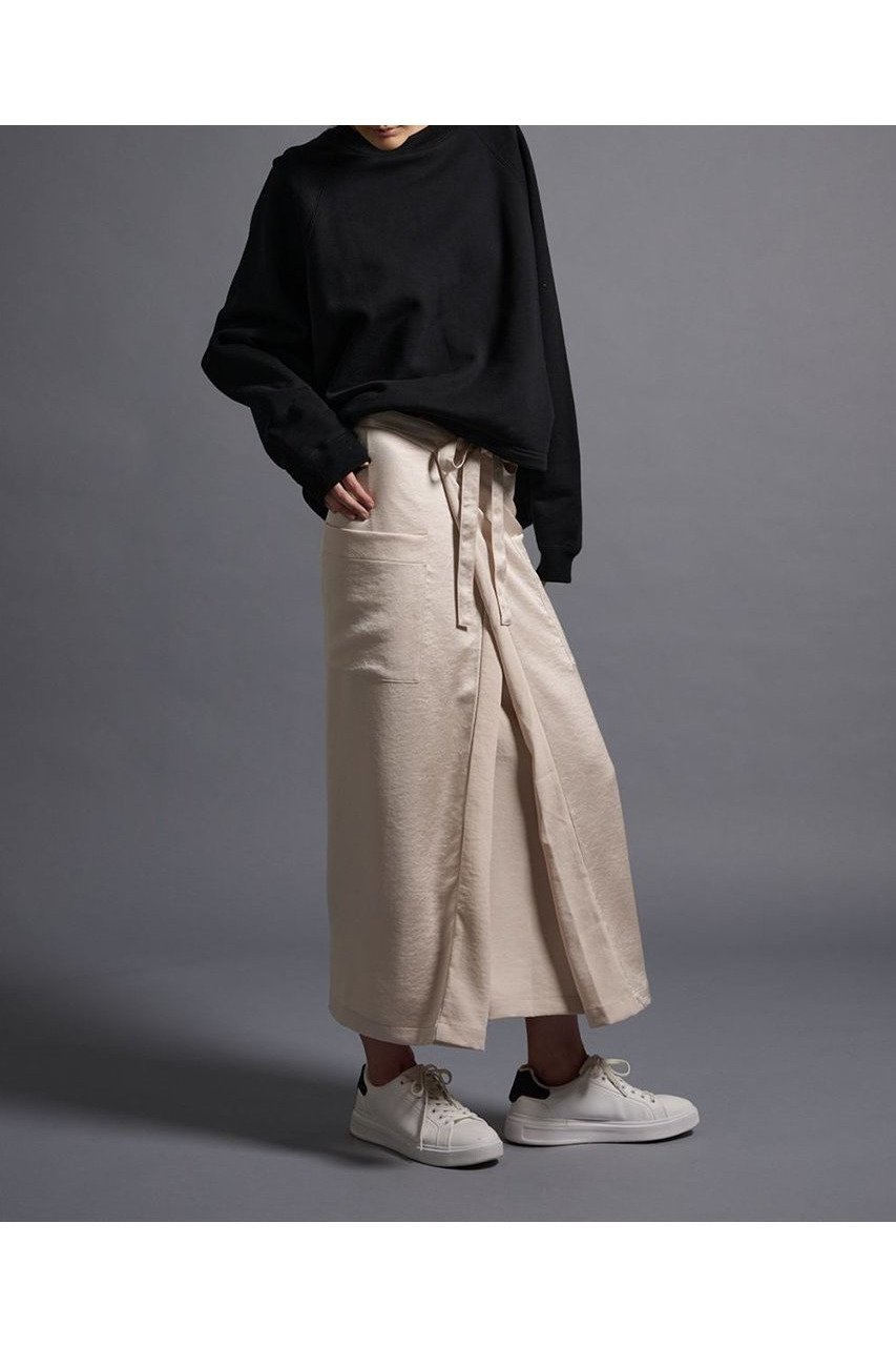 【コグ ザビッグスモーク/COGTHEBIGSMOKE】の【8/1 0:00販売開始】19 KAYA TUCKED HEM TOP 人気、トレンドファッション・服の通販 founy(ファニー) 　ファッション　Fashion　レディースファッション　Fashion for Women　トップス・カットソー　Cut & Sew Tops　シャツ・ブラウス・オフィスカジュアル　Elegant Blouses & Button-Ups　レディースパーカー・カジュアルフーディー　Casual Hoodies & Sweatshirts　ロングTシャツ・Tシャツ　Longline T-Shirts & Tees　スウェット・クルーネックトップス　Sweatshirts & Crewnecks / Relaxed Fit Sweat Tops　カットソー・ベーシックTシャツ　Cut-and-Sewn Tops / Stretch Tees & Basics　2025年　2025　2025-2026秋冬・A/W　Autumn/Winter 2025–26 AW25–26　スウェット / スエット　Sweatshirt, Sweatwear　定番　Standard, Basic Item　A/W・秋冬　Autumn/Winter　other-6|ID: prp329100004625429 ipo3291000000033230222