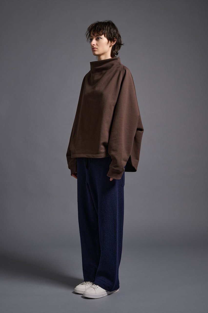 【コグ ザビッグスモーク/COGTHEBIGSMOKE】の18 MELINA BOTTLE NECK SWEATSHIRT 人気、トレンドファッション・服の通販 founy(ファニー) 　ファッション　Fashion　レディースファッション　Fashion for Women　トップス・カットソー　Cut & Sew Tops　シャツ・ブラウス・オフィスカジュアル　Elegant Blouses & Button-Ups　レディースパーカー・カジュアルフーディー　Casual Hoodies & Sweatshirts　ロングTシャツ・Tシャツ　Longline T-Shirts & Tees　スウェット・クルーネックトップス　Sweatshirts & Crewnecks / Relaxed Fit Sweat Tops　カットソー・ベーシックTシャツ　Cut-and-Sewn Tops / Stretch Tees & Basics　スウェット / スエット　Sweatshirt, Sweatwear　ボトルネック　Bottle Neck, Mock Neck　定番　Standard, Basic Item　other-7|ID: prp329100004625430 ipo3291000000035510176