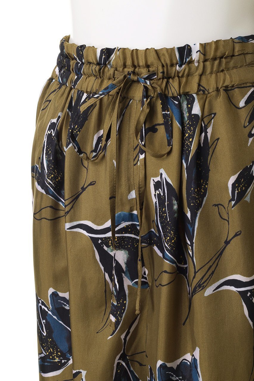 【サクラ/SACRA】のオータムフローラパンツ 人気、トレンドファッション・服の通販 founy(ファニー) ファッション Fashion レディースファッション Fashion for Women パンツ Pants & Trousers ドレープ Drape, Draping Fabric フラワー Flower, Floral プリント Print, Printed Pattern モダン Modern, Contemporary リラックス Relax, Relaxed Fit 秋 Autumn other-5|ID: prp329100004625459 ipo3291000000035416464