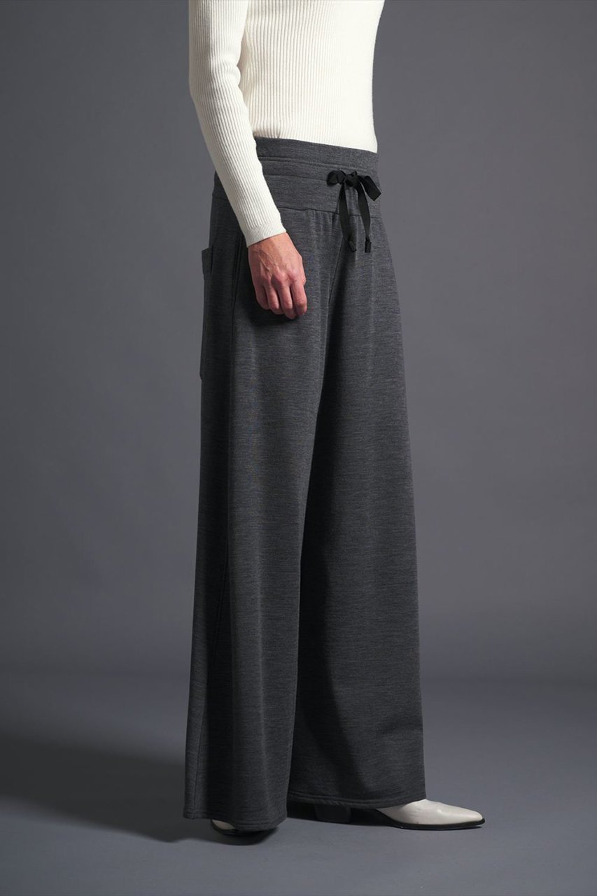 【コグ ザビッグスモーク/COGTHEBIGSMOKE】の27 LAUREL PALAZZO TROUSERS 人気、トレンドファッション・服の通販 founy(ファニー) ファッション Fashion レディースファッション Fashion for Women パンツ Pants & Trousers スリム Slim, Slim Fit フィット Fit, Slim Fit ラグジュアリー Luxury, Elegant リラックス Relax, Relaxed Fit 抗菌 Antibacterial, Bacteria-Resistant other-7|ID: prp329100004625461 ipo3291000000034854037