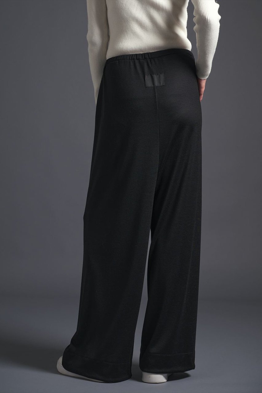 【コグ ザビッグスモーク/COGTHEBIGSMOKE】の【8/1 0:00販売開始】40 ALISON TROUSERS 人気、トレンドファッション・服の通販 founy(ファニー) 　ファッション　Fashion　レディースファッション　Fashion for Women　パンツ　Pants & Trousers　2025年　2025　2025-2026秋冬・A/W　Autumn/Winter 2025–26 AW25–26　カットソー　Cut and Sewn Top　コンパクト　Compact, Small Size　ストレッチ　Stretch, Stretchy Fabric　ドローストリング　Drawstring, Pull Cord　バランス　Balance, Style Balance　ビッグ　Big, Oversized　リラックス　Relax, Relaxed Fit　A/W・秋冬　Autumn/Winter　other-8|ID: prp329100004625465 ipo3291000000033230563