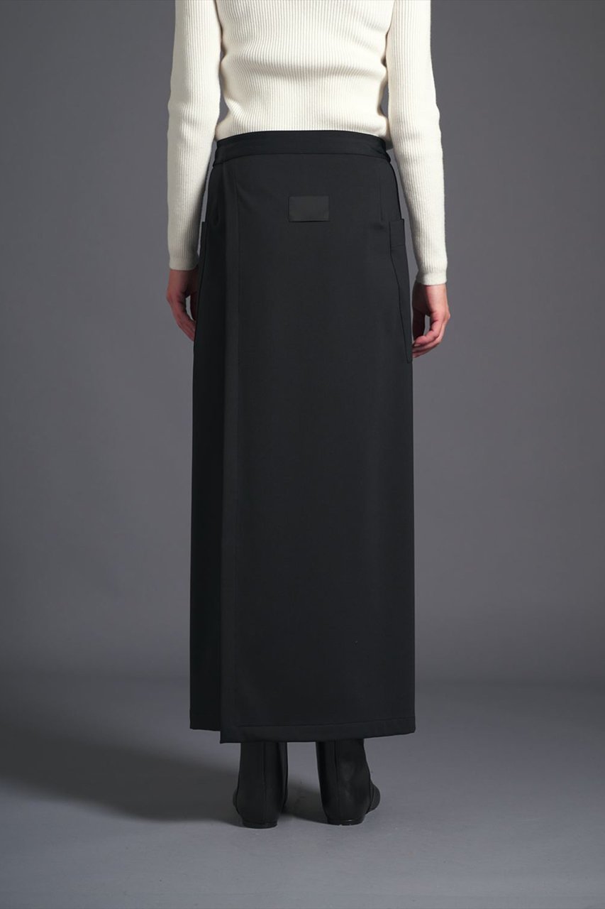 【コグ ザビッグスモーク/COGTHEBIGSMOKE】の【8/1 0:00販売開始】12 MIRANDA WRAP SKIRT 人気、トレンドファッション・服の通販 founy(ファニー) 　ファッション　Fashion　レディースファッション　Fashion for Women　スカート　Skirts　ロングスカート　Long Skirts / Maxi & Midi Skirts　2025年　2025　2025-2026秋冬・A/W　Autumn/Winter 2025–26 AW25–26　クール　Cool, Chic　シンプル　Simple, Minimal　ダブル　Double, Double-Breasted　パッチ　Patch, Appliqué　フェイス　Face, Facial Design　ポケット　Pocket, Pocket Detail　ラップ　Wrap, Wrap Design　ロング　Long, Long-Length　A/W・秋冬　Autumn/Winter　other-8|ID: prp329100004625471 ipo3291000000033230617