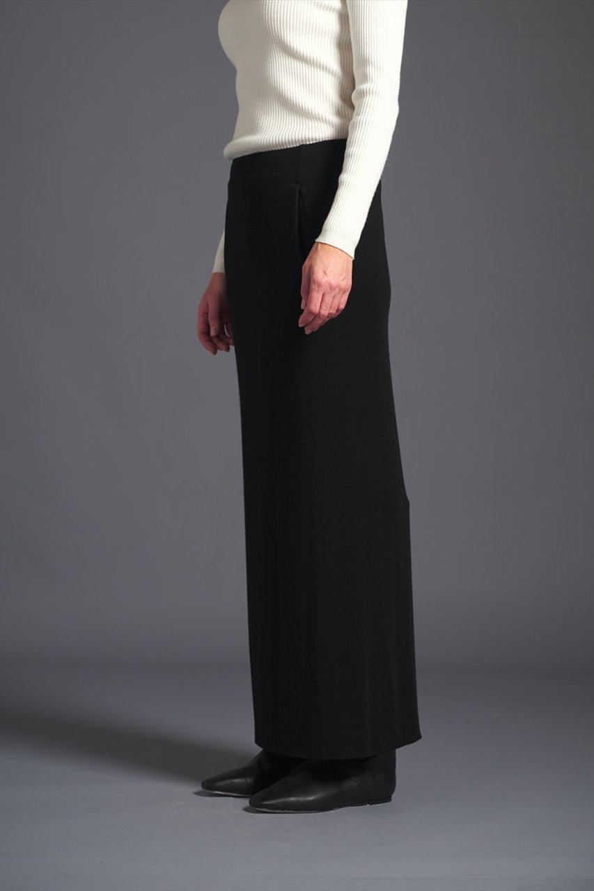【コグ ザビッグスモーク/COGTHEBIGSMOKE】の【8/1 0:00販売開始】05 MONROE PENCIL SKIRT 人気、トレンドファッション・服の通販 founy(ファニー) 　ファッション　Fashion　レディースファッション　Fashion for Women　スカート　Skirts　ロングスカート　Long Skirts / Maxi & Midi Skirts　2025年　2025　2025-2026秋冬・A/W　Autumn/Winter 2025–26 AW25–26　コンパクト　Compact, Small Size　ストレート　Straight, Straight Cut　フィット　Fit, Slim Fit　リラックス　Relax, Relaxed Fit　ロング　Long, Long-Length　エレガント 上品　Elegant　旅行　Travel　A/W・秋冬　Autumn/Winter　other-7|ID: prp329100004625472 ipo3291000000033230627