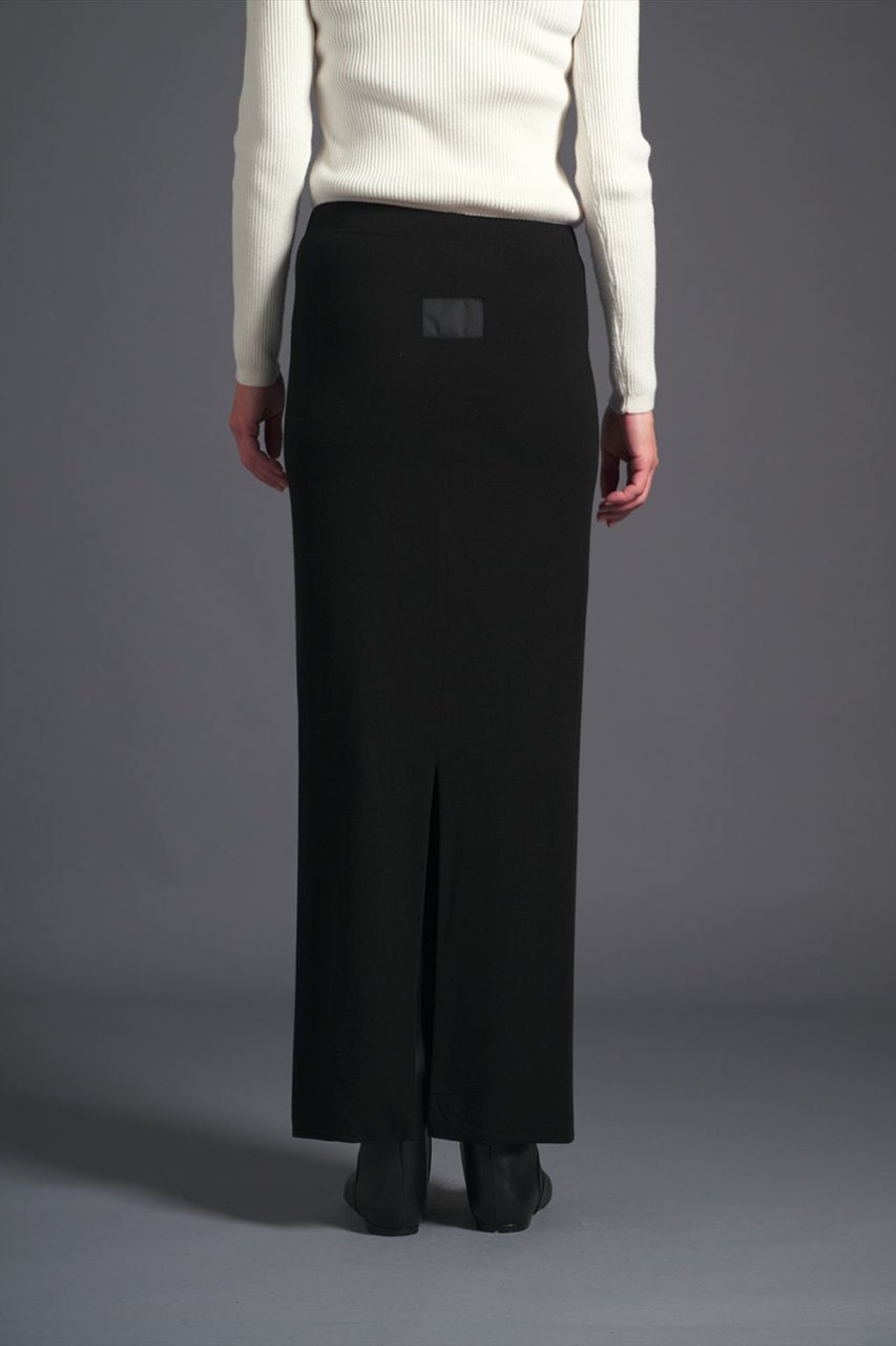 【コグ ザビッグスモーク/COGTHEBIGSMOKE】の【8/1 0:00販売開始】05 MONROE PENCIL SKIRT 人気、トレンドファッション・服の通販 founy(ファニー) 　ファッション　Fashion　レディースファッション　Fashion for Women　スカート　Skirts　ロングスカート　Long Skirts / Maxi & Midi Skirts　2025年　2025　2025-2026秋冬・A/W　Autumn/Winter 2025–26 AW25–26　コンパクト　Compact, Small Size　ストレート　Straight, Straight Cut　フィット　Fit, Slim Fit　リラックス　Relax, Relaxed Fit　ロング　Long, Long-Length　エレガント 上品　Elegant　旅行　Travel　A/W・秋冬　Autumn/Winter　other-8|ID: prp329100004625472 ipo3291000000033230628