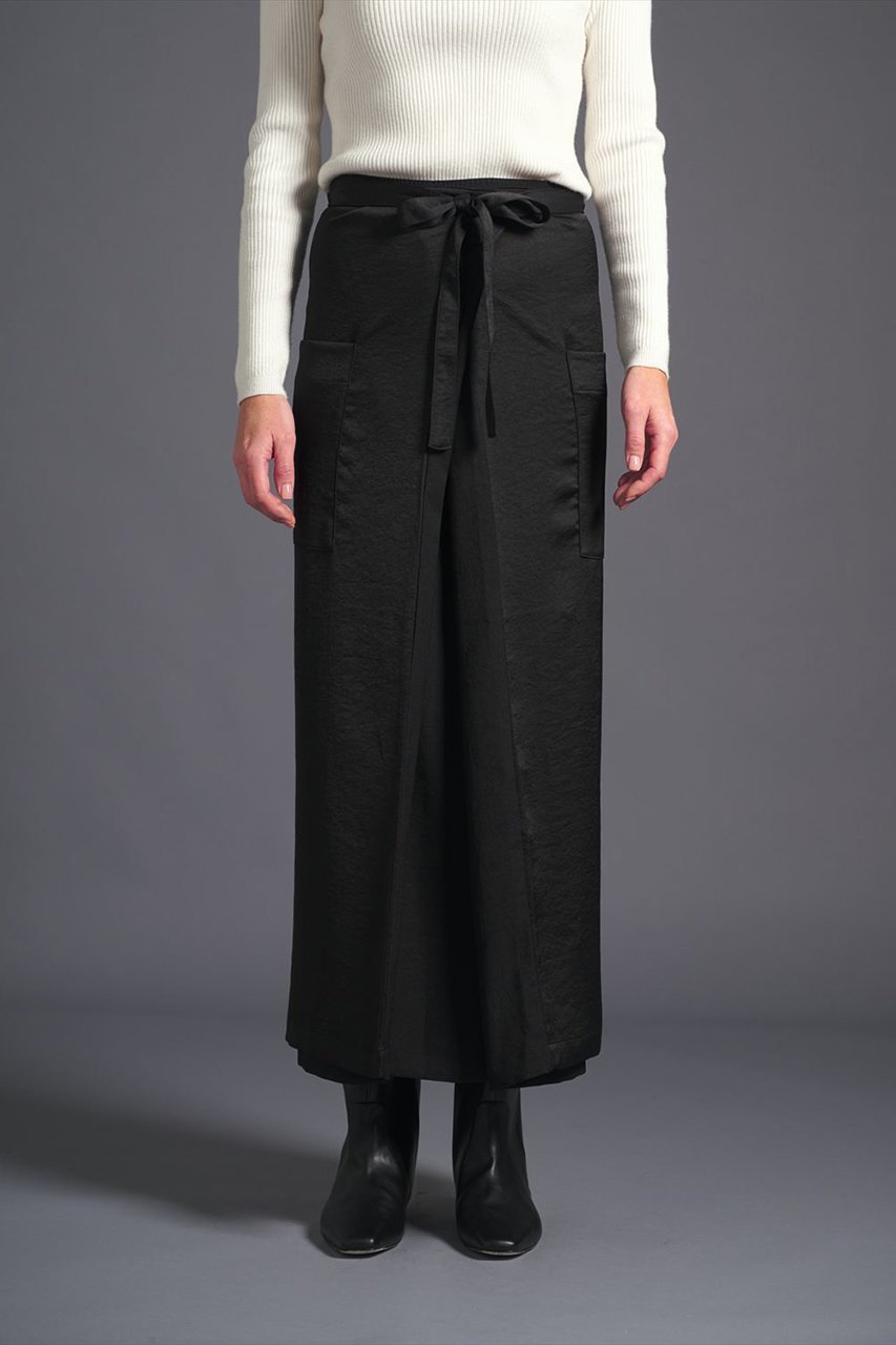 【コグ ザビッグスモーク/COGTHEBIGSMOKE】の【8/1 0:00販売開始】53 MINA DOUBLE WRAP SKIRT 人気、トレンドファッション・服の通販 founy(ファニー) 　ファッション　Fashion　レディースファッション　Fashion for Women　スカート　Skirts　ロングスカート　Long Skirts / Maxi & Midi Skirts　2025年　2025　2025-2026秋冬・A/W　Autumn/Winter 2025–26 AW25–26　サテン　Satin, Glossy Fabric　シルク　Silk, 100% Silk　シンプル　Simple, Minimal　ジョーゼット　Georgette, Semi-Sheer Fabric　タイトスカート　Pencil Skirt, Tight Skirt　ポケット　Pocket, Pocket Detail　ラップ　Wrap, Wrap Design　ロング　Long, Long-Length　A/W・秋冬　Autumn/Winter　other-8|ID: prp329100004625474 ipo3291000000033230647