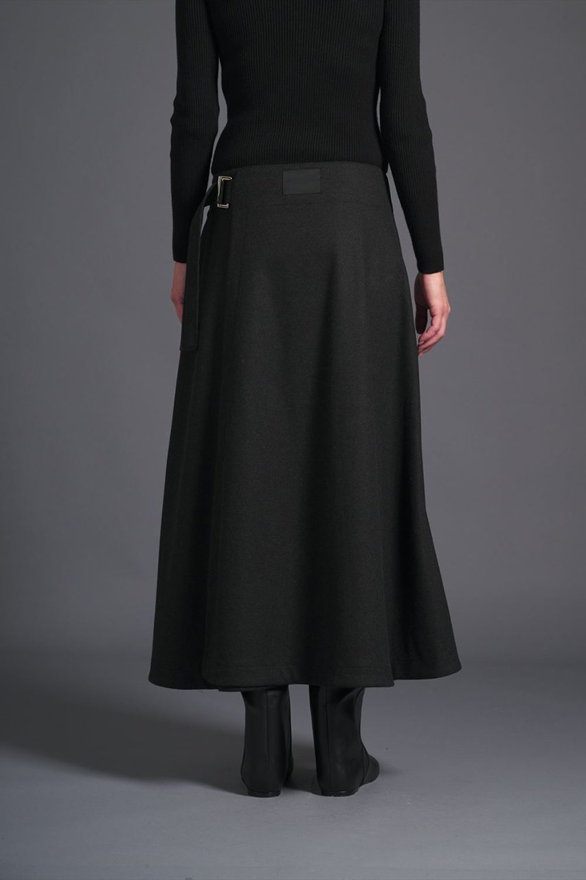 【コグ ザビッグスモーク/COGTHEBIGSMOKE】の【8/1 0:00販売開始】23 GEMMA FLARED SKIRT 人気、トレンドファッション・服の通販 founy(ファニー) 　ファッション　Fashion　レディースファッション　Fashion for Women　スカート　Skirts　ロングスカート　Long Skirts / Maxi & Midi Skirts　2025年　2025　2025-2026秋冬・A/W　Autumn/Winter 2025–26 AW25–26　フレア　Flare, Flared　ラップ　Wrap, Wrap Design　ロング　Long, Long-Length　エレガント 上品　Elegant　A/W・秋冬　Autumn/Winter　other-8|ID: prp329100004625475 ipo3291000000033230657