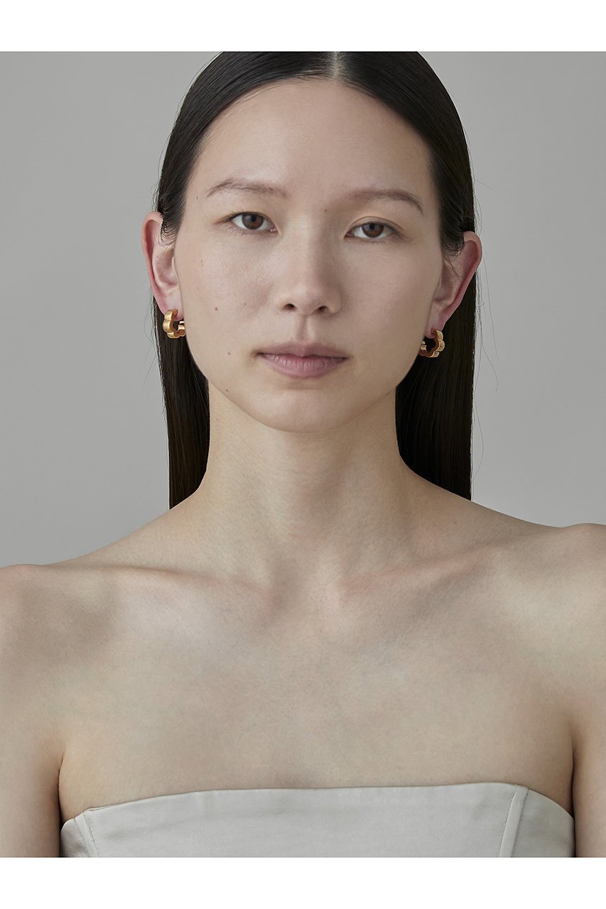 【プラウ/PLOW】のFlower Line ピアス(ペア) 人気、トレンドファッション・服の通販 founy(ファニー) 　ファッション　Fashion　レディースファッション　Fashion for Women　ジュエリー　Jewelry　ファッションリング　Fashion Rings　イヤリング・フープ・ドロップタイプ　Hoop, Drop & Clip Earrings　イヤリング　Earrings　エレガント 上品　Elegant　シンプル　Simple, Minimal　フラワー　Flower, Floral　フープ　Hoop, Hoop Earrings　モチーフ　Motif, Design Theme　新作・新入荷　New Arrivals / New In　other-5|ID: prp329100004626256 ipo3291000000035451596