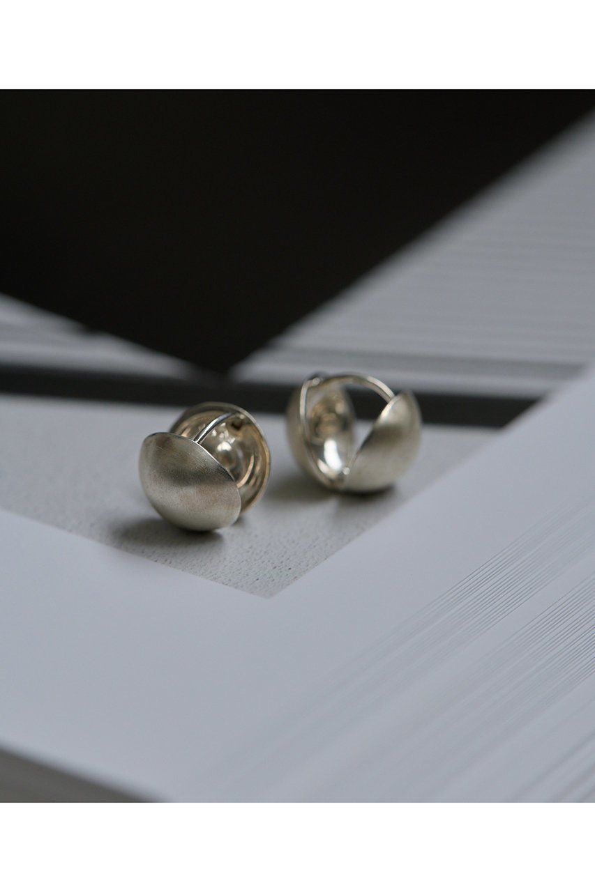 【ウィムガゼット/Whim Gazette】の【Hoaw.】Tiny Ball ピアス 人気、トレンドファッション・服の通販 founy(ファニー) 　ファッション　Fashion　レディースファッション　Fashion for Women　ジュエリー　Jewelry　ファッションリング　Fashion Rings　イヤリング・フープ・ドロップタイプ　Hoop, Drop & Clip Earrings　アクセサリー　Fashion Accessories　イヤリング　Earrings　シューズ　Shoes, Footwear　シルバー　Silver, Metallic Silver　シンプル　Simple, Minimal　スタンダード　Standard, Basic　モダン　Modern, Contemporary　おすすめ　Recommended / Our Picks　エレガント 上品　Elegant　other-3|ID: prp329100004626267 ipo3291000000035663725