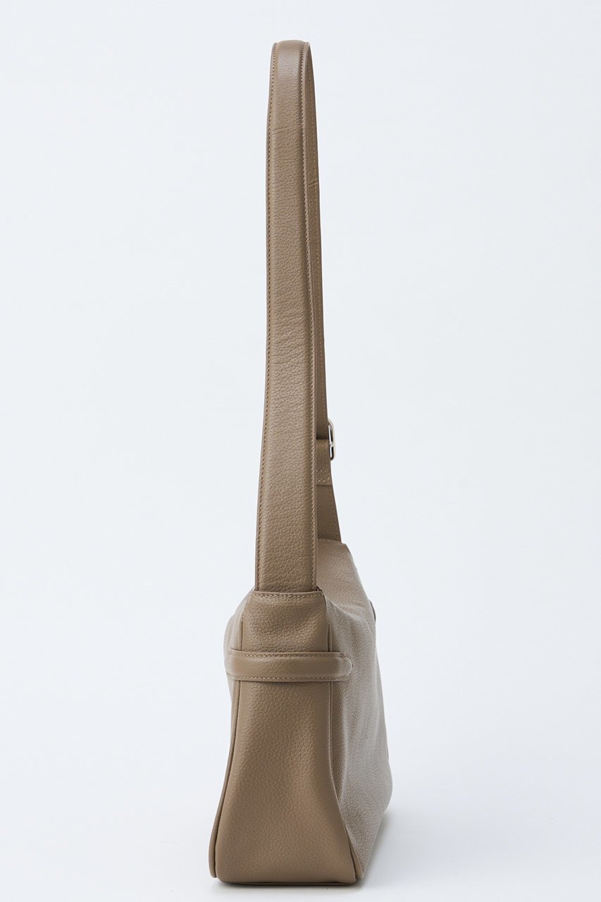 【ウィムガゼット/Whim Gazette】の【Hoaw.】スクエアショルダーバッグ 人気、トレンドファッション・服の通販 founy(ファニー) 　ファッション　Fashion　レディースファッション　Fashion for Women　バッグ　Bags　アクセサリー　Fashion Accessories　コンパクト　Compact, Small Size　シューズ　Shoes, Footwear　スクエア　Square, Square Shape　財布　Wallet, Purse　フォルム　Silhouette, Form　フラップ　Flap, Flap Pocket　ポケット　Pocket, Pocket Detail　ポーチ　Pouch, Small Case　マグネット　Magnet, Magnetic Closure　再入荷　Restock / Back in Stock　other-6|ID: prp329100004626276 ipo3291000000035451685