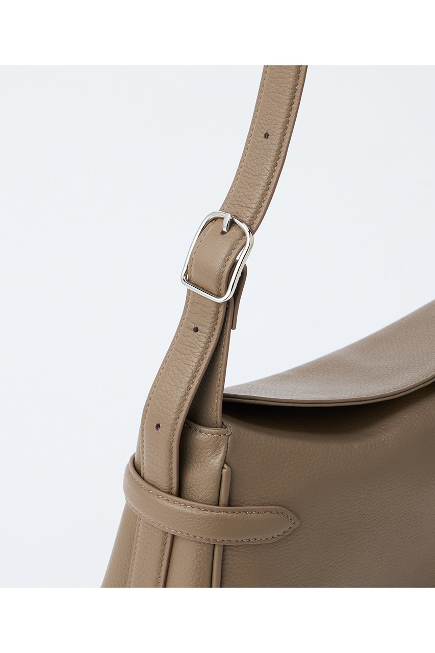 【ウィムガゼット/Whim Gazette】の【Hoaw.】スクエアショルダーバッグ 人気、トレンドファッション・服の通販 founy(ファニー) 　ファッション　Fashion　レディースファッション　Fashion for Women　バッグ　Bags　アクセサリー　Fashion Accessories　コンパクト　Compact, Small Size　シューズ　Shoes, Footwear　スクエア　Square, Square Shape　財布　Wallet, Purse　フォルム　Silhouette, Form　フラップ　Flap, Flap Pocket　ポケット　Pocket, Pocket Detail　ポーチ　Pouch, Small Case　マグネット　Magnet, Magnetic Closure　再入荷　Restock / Back in Stock　other-7|ID: prp329100004626276 ipo3291000000035451686