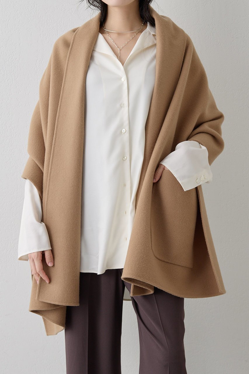 【ウィムガゼット/Whim Gazette】のリバーケープ インテリア・キッズ・メンズ・レディースファッション・服の通販 founy(ファニー) 　ファッション　Fashion　レディースファッション　Fashion for Women　ストール　Soft & Warm Scarves　マフラー・スヌード / 冬小物の定番　Scarves & Mufflers　2025年　2025　2025-2026秋冬・A/W　Autumn/Winter 2025–26 AW25–26　おすすめ　Recommended / Our Picks　ショール　Shawl, Wrap　ジャケット　Jacket, Outerwear　ストール　Stole, Wrap　ベスト　Vest, Waistcoat　ポケット　Pocket, Pocket Detail　ポンチョ　Poncho, Cape Style　マフラー　Scarf, Muffler　エレガント 上品　Elegant　A/W・秋冬　Autumn/Winter　キャメル|ID: prp329100004626283 ipo3291000000033243600