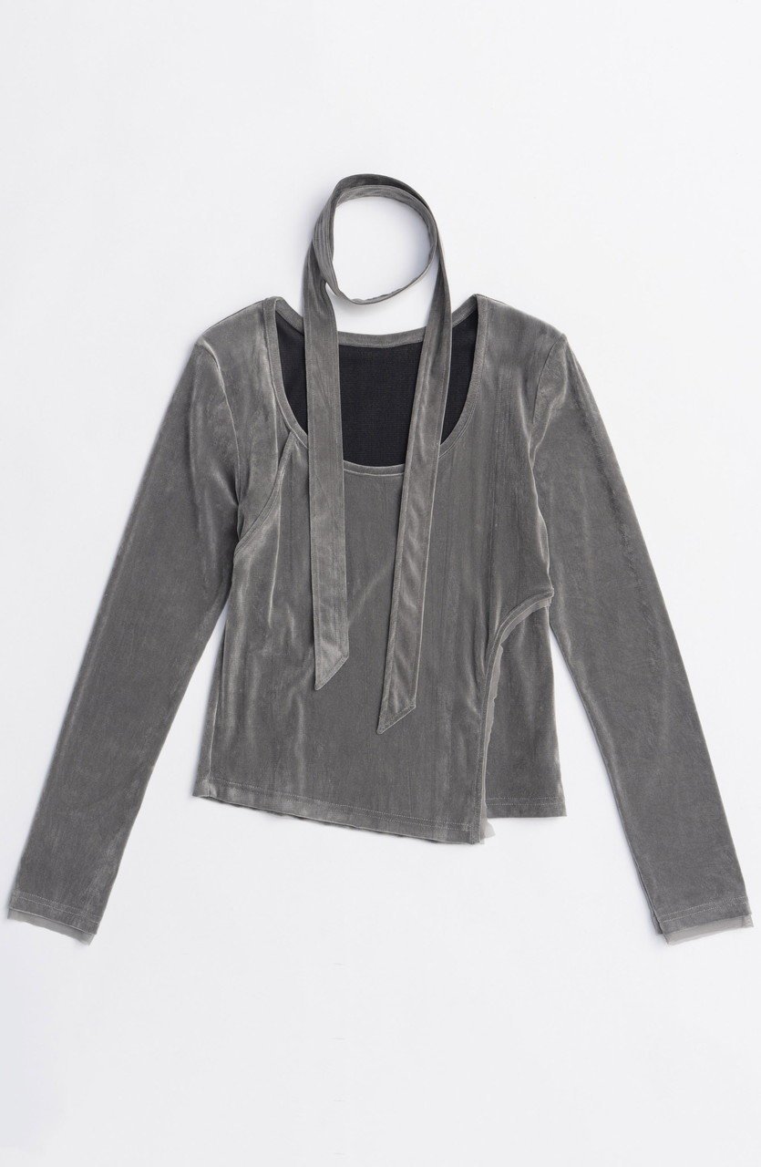 【メゾンスペシャル/MAISON SPECIAL】のSheer Velour Asymmetrical Tops/シアーベロアアシメトップス インテリア・キッズ・メンズ・レディースファッション・服の通販 founy(ファニー) 　ファッション　Fashion　レディースファッション　Fashion for Women　トップス・カットソー　Cut & Sew Tops　シャツ・ブラウス・オフィスカジュアル　Elegant Blouses & Button-Ups　ロングTシャツ・Tシャツ　Longline T-Shirts & Tees　カットソー・ベーシックTシャツ　Cut-and-Sewn Tops / Stretch Tees & Basics　ベロアトップス　Velour Tops / Velvet-Look Items　2025年　2025　2025-2026秋冬・A/W　Autumn/Winter 2025–26 AW25–26　スクエア　Square, Square Shape　スリット　Slit, Slit Detail　スリーブ　Sleeve, Long Sleeve / Short Sleeve　デコルテ　Décolleté, Neckline　ベロア　Velour, Soft Velvet　ロング　Long, Long-Length　A/W・秋冬　Autumn/Winter　GRY(グレー)|ID: prp329100004626360 ipo3291000000033244328