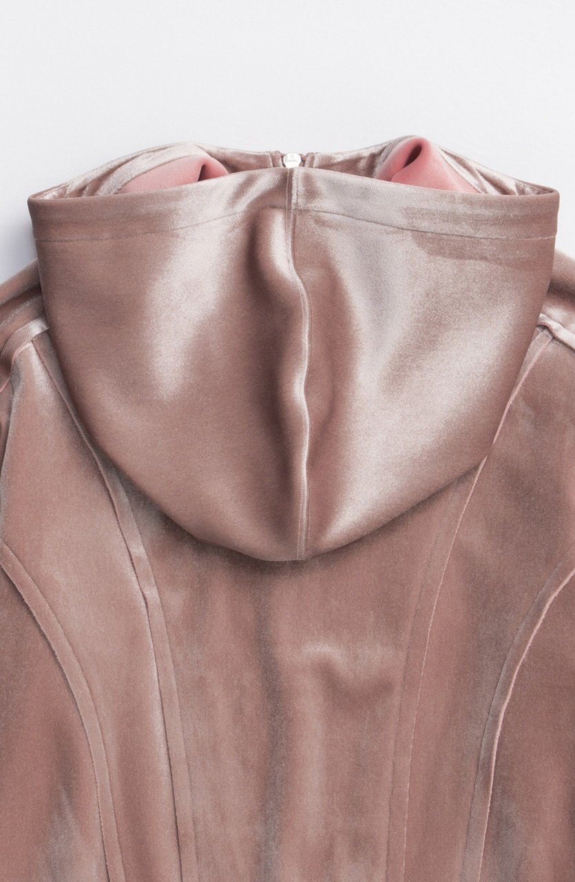 【メゾンスペシャル/MAISON SPECIAL】のVelor Cardboard Hoodie/ベロアダンボールフーディ 人気、トレンドファッション・服の通販 founy(ファニー) 　ファッション　Fashion　レディースファッション　Fashion for Women　トップス・カットソー　Cut & Sew Tops　シャツ・ブラウス・オフィスカジュアル　Elegant Blouses & Button-Ups　レディースパーカー・カジュアルフーディー　Casual Hoodies & Sweatshirts　ロングTシャツ・Tシャツ　Longline T-Shirts & Tees　スウェット・クルーネックトップス　Sweatshirts & Crewnecks / Relaxed Fit Sweat Tops　カットソー・ベーシックTシャツ　Cut-and-Sewn Tops / Stretch Tees & Basics　ベロアトップス　Velour Tops / Velvet-Look Items　2025年　2025　2025-2026秋冬・A/W　Autumn/Winter 2025–26 AW25–26　ストレッチ　Stretch, Stretchy Fabric　パーカー　Hoodie, Parka　ベロア　Velour, Soft Velvet　ボンディング　Bonding, Bonded Fabric　リュクス　Luxury, Elegant, High-End, Chic　リラックス　Relax, Relaxed Fit　ロング　Long, Long-Length　エレガント 上品　Elegant　A/W・秋冬　Autumn/Winter　防寒　Cold Protection, Winter-Ready　other-5|ID: prp329100004626362 ipo3291000000033244364