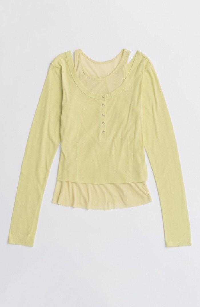 【メゾンスペシャル/MAISON SPECIAL】のLayered Henley Neck Tops/レイヤードヘンリーネックトップス インテリア・キッズ・メンズ・レディースファッション・服の通販 founy(ファニー) https://founy.com/ ファッション Fashion レディースファッション Fashion for Women トップス・カットソー Cut & Sew Tops シャツ・ブラウス・オフィスカジュアル Elegant Blouses & Button-Ups ロングTシャツ・Tシャツ Longline T-Shirts & Tees カットソー・ベーシックTシャツ Cut-and-Sewn Tops / Stretch Tees & Basics 2025年 2025 2025-2026秋冬・A/W Autumn/Winter 2025–26 AW25–26 シンプル Simple, Minimal スリーブ Sleeve, Long Sleeve / Short Sleeve ロング Long, Long-Length A/W・秋冬 Autumn/Winter |ID: prp329100004626369 ipo3291000000033244415