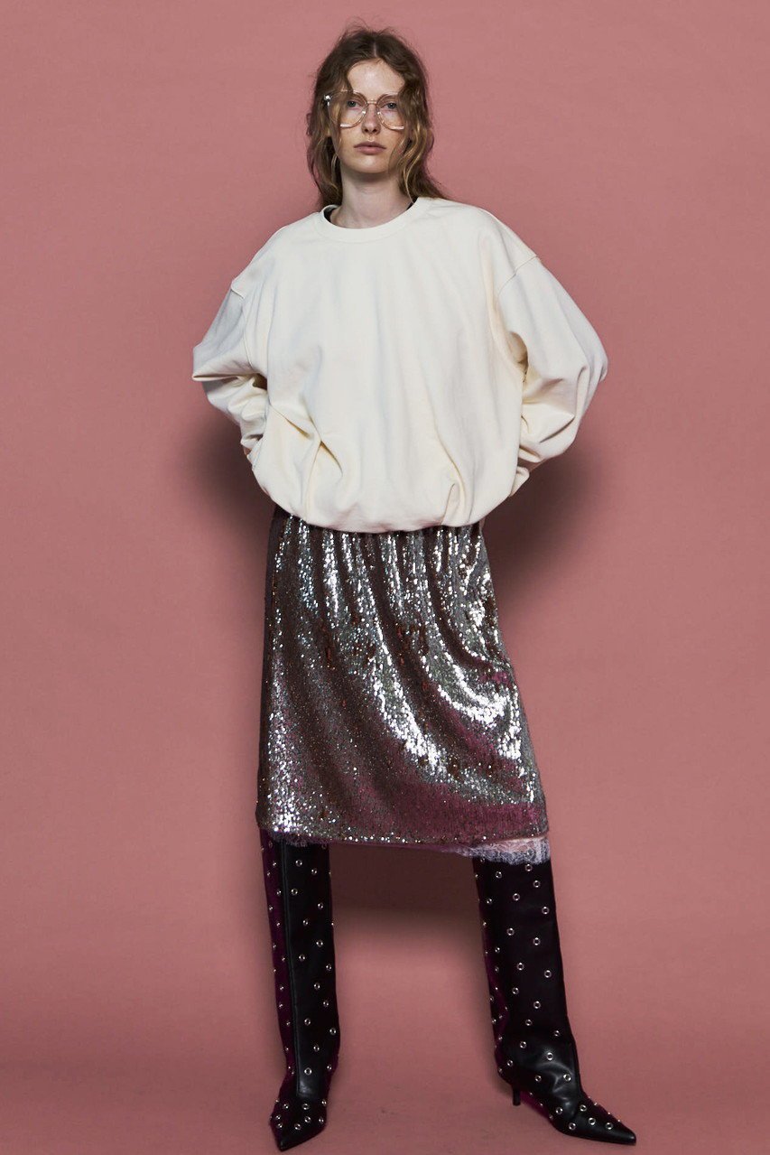 【メゾンスペシャル/MAISON SPECIAL】のBalloon Short Sweatshirt/バルーンショートスウェット 人気、トレンドファッション・服の通販 founy(ファニー) 　ファッション　Fashion　レディースファッション　Fashion for Women　トップス・カットソー　Cut & Sew Tops　シャツ・ブラウス・オフィスカジュアル　Elegant Blouses & Button-Ups　レディースパーカー・カジュアルフーディー　Casual Hoodies & Sweatshirts　ロングTシャツ・Tシャツ　Longline T-Shirts & Tees　スウェット・クルーネックトップス　Sweatshirts & Crewnecks / Relaxed Fit Sweat Tops　カットソー・ベーシックTシャツ　Cut-and-Sewn Tops / Stretch Tees & Basics　おすすめ　Recommended / Our Picks　シンプル　Simple, Minimal　スウェット / スエット　Sweatshirt, Sweatwear　バルーン　Balloon, Balloon Silhouette　フェミニン　Feminine, Girly　春　Spring　無地　Plain, Solid Color　秋　Autumn　other-3|ID: prp329100004626372 ipo3291000000033244433