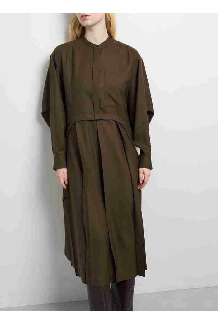 【ランバン オン ブルー/LANVIN en Bleu】のプリーツコンビシャツワンピース インテリア・キッズ・メンズ・レディースファッション・服の通販 founy(ファニー) https://founy.com/ ファッション Fashion レディースファッション Fashion for Women ワンピース Dresses シャツワンピース / 1枚で着映えコーデ Shirt Dresses チュニック Tunic Tops & Dresses 2025年 2025 2025-2026秋冬・A/W Autumn/Winter 2025–26 AW25–26 クラシック Classic, Timeless Style シルク Silk, 100% Silk スタンド Stand Collar, Upright Stand チュニック Tunic, Long Top ドッキング Docking, Mixed Material プリーツ Pleats, Pleated リラックス Relax, Relaxed Fit ロング Long, Long-Length エレガント 上品 Elegant A/W・秋冬 Autumn/Winter |ID: prp329100004626396 ipo3291000000033244634