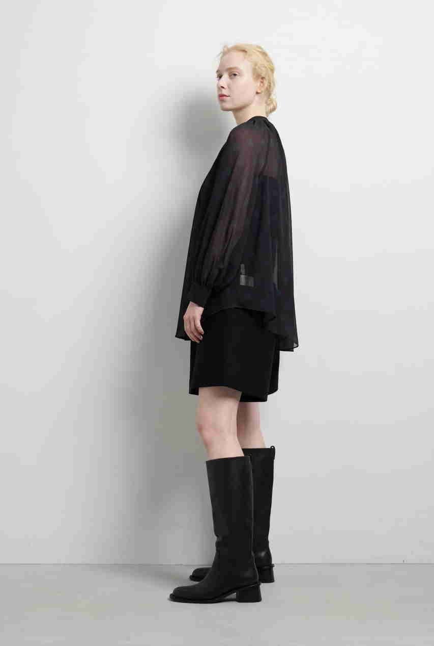【ランバン オン ブルー/LANVIN en Bleu】のArt DECO 100e ブラウス 人気、トレンドファッション・服の通販 founy(ファニー) 　ファッション　Fashion　レディースファッション　Fashion for Women　トップス・カットソー　Cut & Sew Tops　シャツ・ブラウス・オフィスカジュアル　Elegant Blouses & Button-Ups　2025年　2025　2025-2026秋冬・A/W　Autumn/Winter 2025–26 AW25–26　コレクション　Collection, Seasonal Line　シフォン　Chiffon, Lightweight Fabric　スリーブ　Sleeve, Long Sleeve / Short Sleeve　ファブリック　Fabric, Textile　プリント　Print, Printed Pattern　モダン　Modern, Contemporary　モチーフ　Motif, Design Theme　ラグジュアリー　Luxury, Elegant　ロング　Long, Long-Length　A/W・秋冬　Autumn/Winter　other-5|ID: prp329100004626406 ipo3291000000033244719