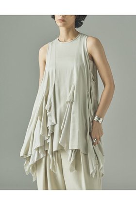【カレンソロジー/Curensology】のサテンノースリーブブラウス 人気、トレンドファッション・服の通販 founy(ファニー) ファッション Fashion レディースファッション Fashion for Women トップス・カットソー Cut & Sew Tops キャミソール&ノースリーブ Camisoles & Sleeveless Tops シャツ・ブラウス・オフィスカジュアル Elegant Blouses & Button-Ups 2025年 2025 2025-2026秋冬・A/W Autumn/Winter 2025–26 AW25–26 おすすめ Recommended / Our Picks なめらか Smooth, Silky Texture ウォッシュ Washed Finish キュプラ Cupro, Eco Fabric サテン Satin, Glossy Fabric ノースリーブ Sleeveless, No-Sleeve ピーチ Peach, Soft Touch ランダム Random, Irregular リラックス Relax, Relaxed Fit 日本製 Made In Japan A/W・秋冬 Autumn/Winter |ID:prp329100004626436