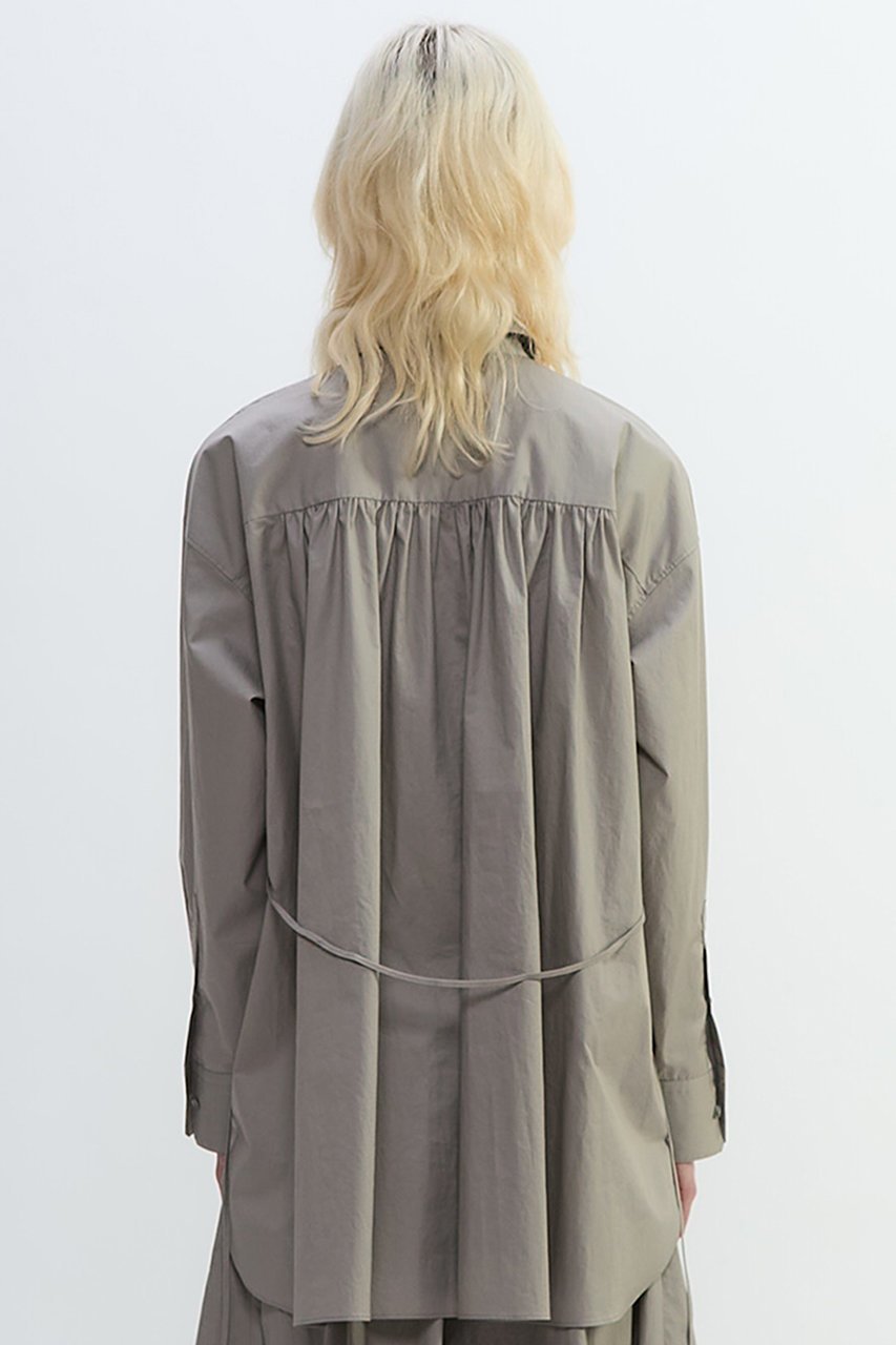 【プレインピープル/PLAIN PEOPLE】のコンパクトツイルギャザーディティールシャツ 人気、トレンドファッション・服の通販 founy(ファニー) 　ファッション　Fashion　レディースファッション　Fashion for Women　トップス・カットソー　Cut & Sew Tops　シャツ・ブラウス・オフィスカジュアル　Elegant Blouses & Button-Ups　2025年　2025　2025-2026秋冬・A/W　Autumn/Winter 2025–26 AW25–26　ギャザー　Gathered, Ruffled　シェイプ　Shape, Slim Fit　スタンド　Stand Collar, Upright Stand　スリーブ　Sleeve, Long Sleeve / Short Sleeve　ツイル　Twist, Twisted Detail　ドレープ　Drape, Draping Fabric　ループ　Loop, Loop Knit　ロング　Long, Long-Length　ヴィンテージ　Vintage Style　エレガント 上品　Elegant　秋　Autumn　A/W・秋冬　Autumn/Winter　other-3|ID: prp329100004626439 ipo3291000000033244994