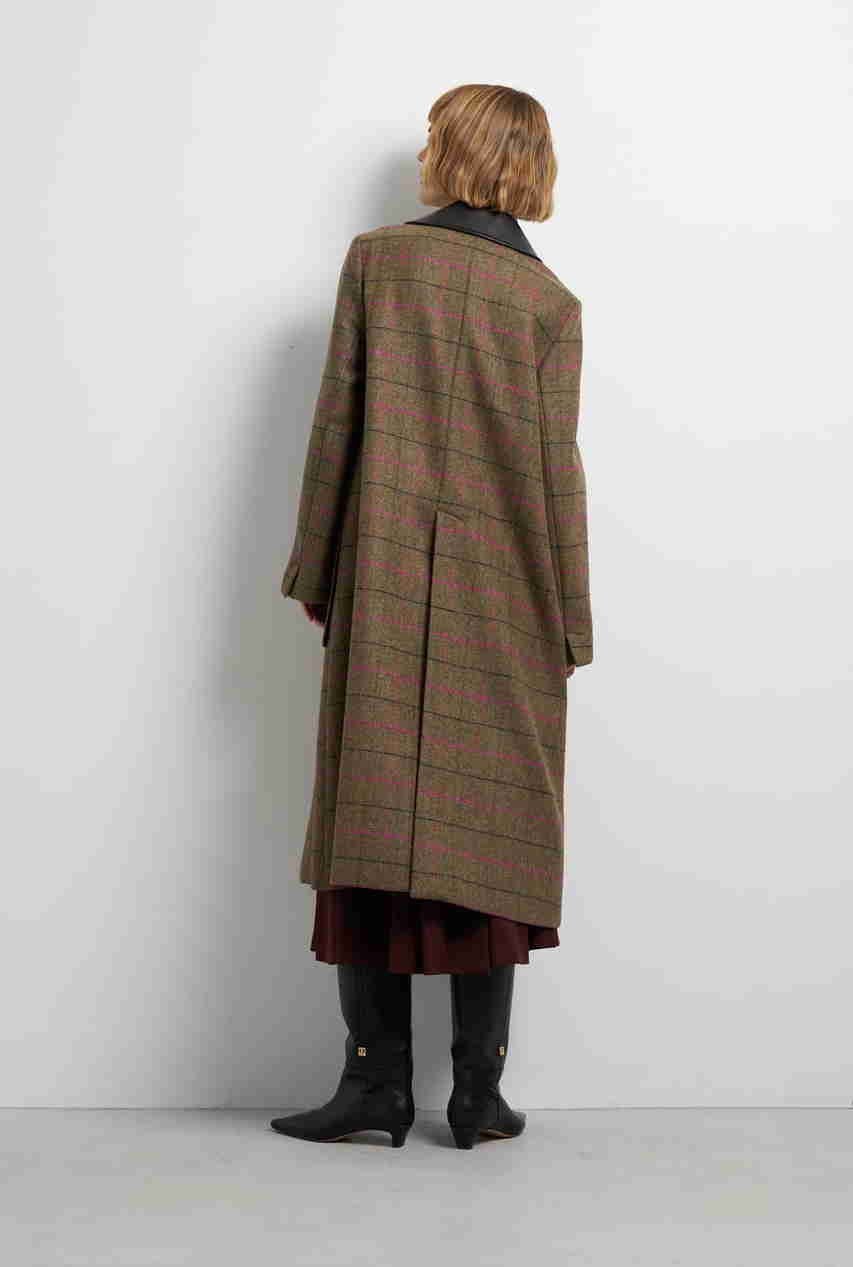 【ランバン オン ブルー/LANVIN en Bleu】のチェックツイードコート 人気、トレンドファッション・服の通販 founy(ファニー) 　ファッション　Fashion　レディースファッション　Fashion for Women　アウター　Coat / Outerwear Collection　コート・ロングコート・ピーコート　Long Coats, Peacoats & More　2025年　2025　2025-2026秋冬・A/W　Autumn/Winter 2025–26 AW25–26　クラシカル　Classical, Vintage-Inspired　ショート　Short, Short Length　ツイード　Twill, Twill Weave　ファブリック　Fabric, Textile　A/W・秋冬　Autumn/Winter　other-3|ID: prp329100004626443 ipo3291000000033245023