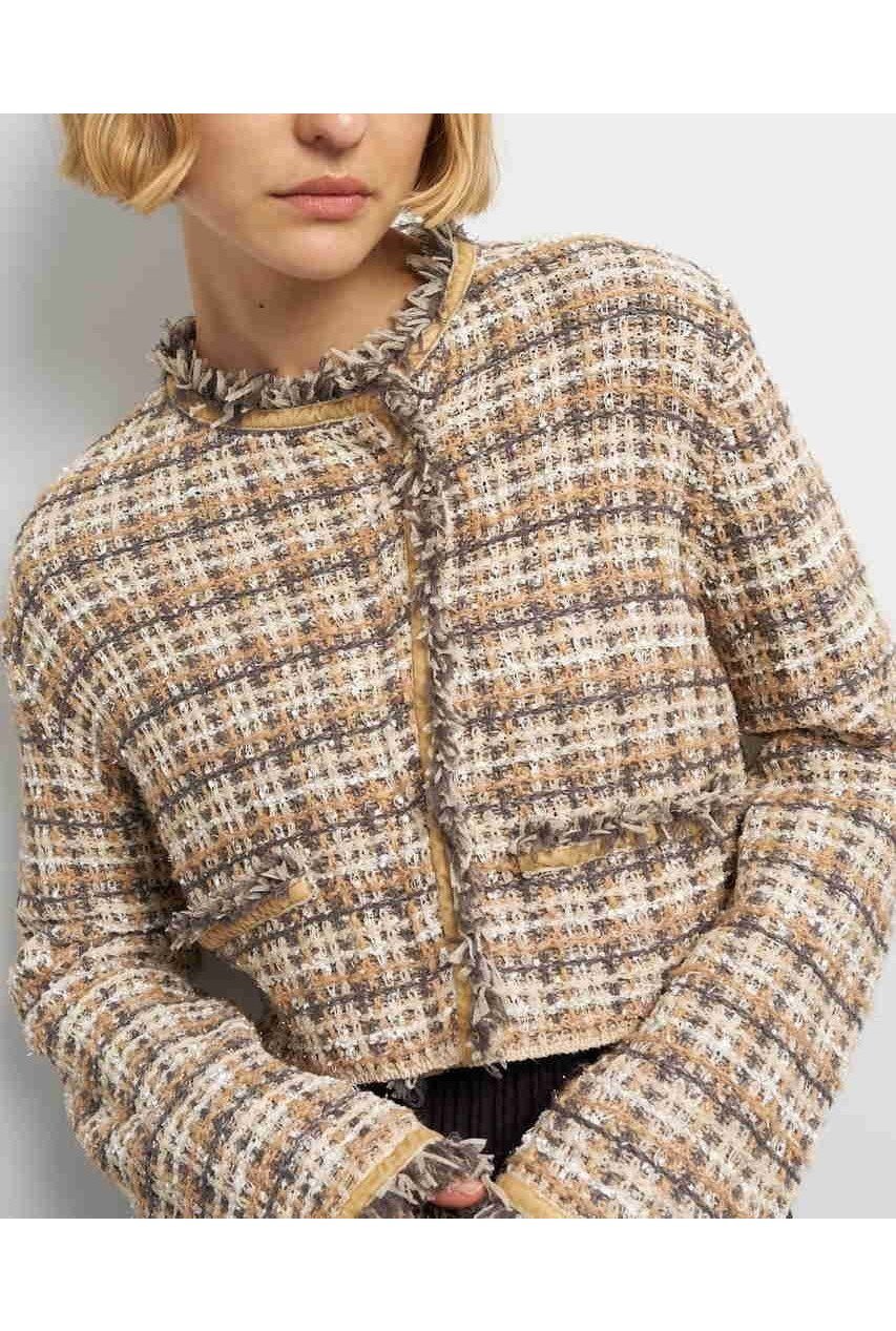 【ランバン オン ブルー/LANVIN en Bleu】のニットツイードジャケット インテリア・キッズ・メンズ・レディースファッション・服の通販 founy(ファニー) 　ファッション　Fashion　レディースファッション　Fashion for Women　2025年　2025　2025-2026秋冬・A/W　Autumn/Winter 2025–26 AW25–26　アシンメトリー　Asymmetrical Style　カーディガン　Cardigan, Knitwear　コンパクト　Compact, Small Size　ジャケット　Jacket, Outerwear　ツイード　Twill, Twill Weave　バランス　Balance, Style Balance　フロント　Front, Front Design　ベルベット　Velvet, Velvety　ライダース　Riders　ワイド　Wide, Wide Fit　エレガント 上品　Elegant　A/W・秋冬　Autumn/Winter　ベージュ|ID: prp329100004626464 ipo3291000000033245220