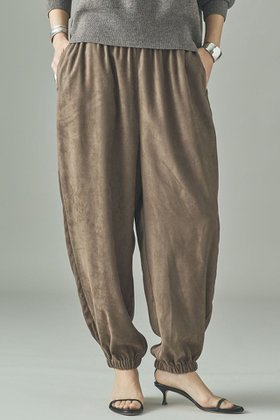 【カレンソロジー/Curensology】のフェイクスウェードバルーンパンツ 人気、トレンドファッション・服の通販 founy(ファニー) ファッション Fashion レディースファッション Fashion for Women パンツ Pants & Trousers 2025年 2025 2025-2026秋冬・A/W Autumn/Winter 2025–26 AW25–26 カットソー Cut and Sewn Top ストレッチ Stretch, Stretchy Fabric バルーン Balloon, Balloon Silhouette リラックス Relax, Relaxed Fit 日本製 Made In Japan A/W・秋冬 Autumn/Winter |ID:prp329100004626478