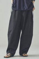 【カレンソロジー/Curensology】のT/Wダブルクロスパンツ 人気、トレンドファッション・服の通販 founy(ファニー) ファッション Fashion レディースファッション Fashion for Women パンツ Pants & Trousers 2025年 2025 2025-2026秋冬・A/W Autumn/Winter 2025–26 AW25–26 クール Cool, Chic ストレッチ Stretch, Stretchy Fabric タートル Turtleneck, Turtle Collar フォルム Silhouette, Form ワイド Wide, Wide Fit 日本製 Made In Japan A/W・秋冬 Autumn/Winter thumbnail ブラック|ID: prp329100004626479 ipo3291000000033245341