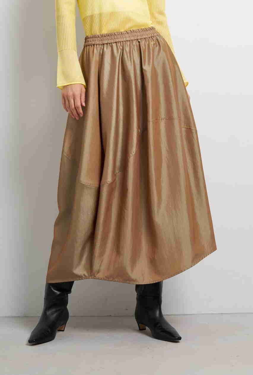 【ランバン オン ブルー/LANVIN en Bleu】のアシンメコクーンタフタスカート インテリア・キッズ・メンズ・レディースファッション・服の通販 founy(ファニー) 　ファッション　Fashion　レディースファッション　Fashion for Women　スカート　Skirts　ロングスカート　Long Skirts / Maxi & Midi Skirts　2025年　2025　2025-2026秋冬・A/W　Autumn/Winter 2025–26 AW25–26　シャンブレー　Chambray, Denim-Like Fabric　タフタ　Taffeta, Structured Fabric　フロント　Front, Front Design　ランダム　Random, Irregular　ロング　Long, Long-Length　エレガント 上品　Elegant　A/W・秋冬　Autumn/Winter　キャメル|ID: prp329100004626495 ipo3291000000033245475