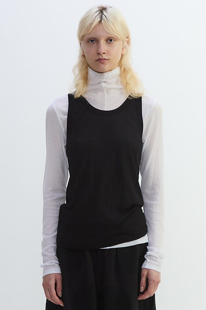 【プレインピープル/PLAIN PEOPLE】のシア―ハイツイストフライスタンクトップレイヤードTシャツ インテリア・キッズ・メンズ・レディースファッション・服の通販 founy(ファニー) https://founy.com/ ファッション Fashion レディースファッション Fashion for Women トップス・カットソー Cut & Sew Tops シャツ・ブラウス・オフィスカジュアル Elegant Blouses & Button-Ups ロングTシャツ・Tシャツ Longline T-Shirts & Tees カットソー・ベーシックTシャツ Cut-and-Sewn Tops / Stretch Tees & Basics 2025年 2025 2025-2026秋冬・A/W Autumn/Winter 2025–26 AW25–26 インナー Innerwear スリーブ Sleeve, Long Sleeve / Short Sleeve タンク Tank Top, Sleeveless Top タートル Turtleneck, Turtle Collar フロント Front, Front Design ベーシック Basic, Essential ロング Long, Long-Length A/W・秋冬 Autumn/Winter |ID: prp329100004627477 ipo3291000000033260151