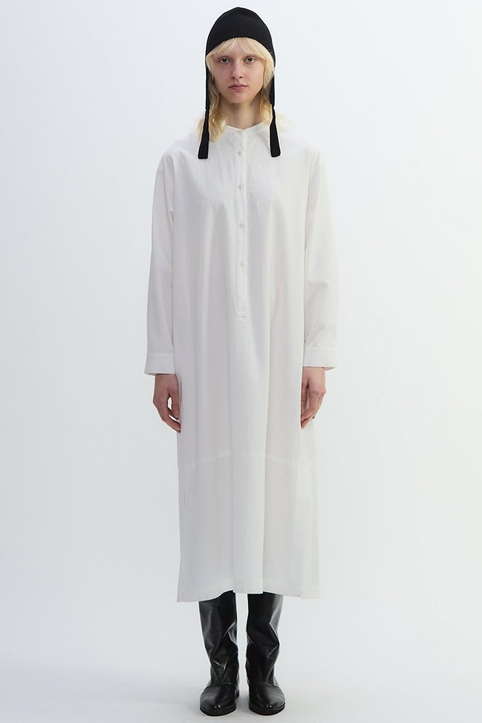 【プレインピープル/PLAIN PEOPLE】の綿麻高密度ツイルバンドカラーシャツワンピース インテリア・キッズ・メンズ・レディースファッション・服の通販 founy(ファニー) https://founy.com/ ファッション Fashion レディースファッション Fashion for Women ワンピース Dresses シャツワンピース / 1枚で着映えコーデ Shirt Dresses チュニック Tunic Tops & Dresses おすすめ Recommended / Our Picks シンプル Simple, Minimal スリット Slit, Slit Detail チュニック Tunic, Long Top バランス Balance, Style Balance リネン Linen, Linen Fabric ロング Long, Long-Length 再入荷 Restock / Back in Stock 秋 Autumn |ID: prp329100004627482 ipo3291000000035698502