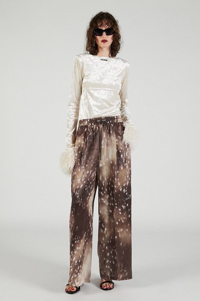 【プランク プロジェクト/PRANK PROJECT】のバンビプリントワイドパンツ / Bambi Print Wide Pants 人気、トレンドファッション・服の通販 founy(ファニー) 　ファッション　Fashion　レディースファッション　Fashion for Women　パンツ　Pants & Trousers　サテン　Satin, Glossy Fabric　プリント　Print, Printed Pattern　ワイド　Wide, Wide Fit　エレガント 上品　Elegant　other-7|ID: prp329100004627504 ipo3291000000033260404