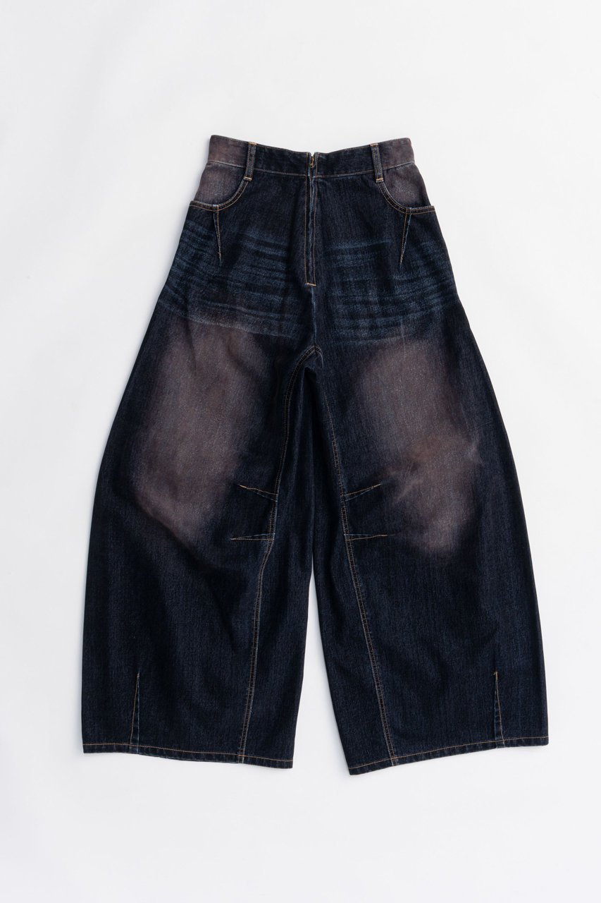 【プランク プロジェクト/PRANK PROJECT】のフロッキーデニムパンツ / Flocky Denim Pants インテリア・キッズ・メンズ・レディースファッション・服の通販 founy(ファニー) 　ファッション　Fashion　レディースファッション　Fashion for Women　パンツ　Pants & Trousers　デニムパンツ・ジーンズ・美脚デニム　Denim Jeans & Pants　ウォーム　Warm Fabric　デニム　Denim, Jeans Material　バランス　Balance, Style Balance　パッチ　Patch, Appliqué　フェミニン　Feminine, Girly　フロント　Front, Front Design　ブルゾン　Blouson, Bomber Jacket　おすすめ　Recommended / Our Picks　NVY(ネイビー)|ID: prp329100004627521 ipo3291000000033260552