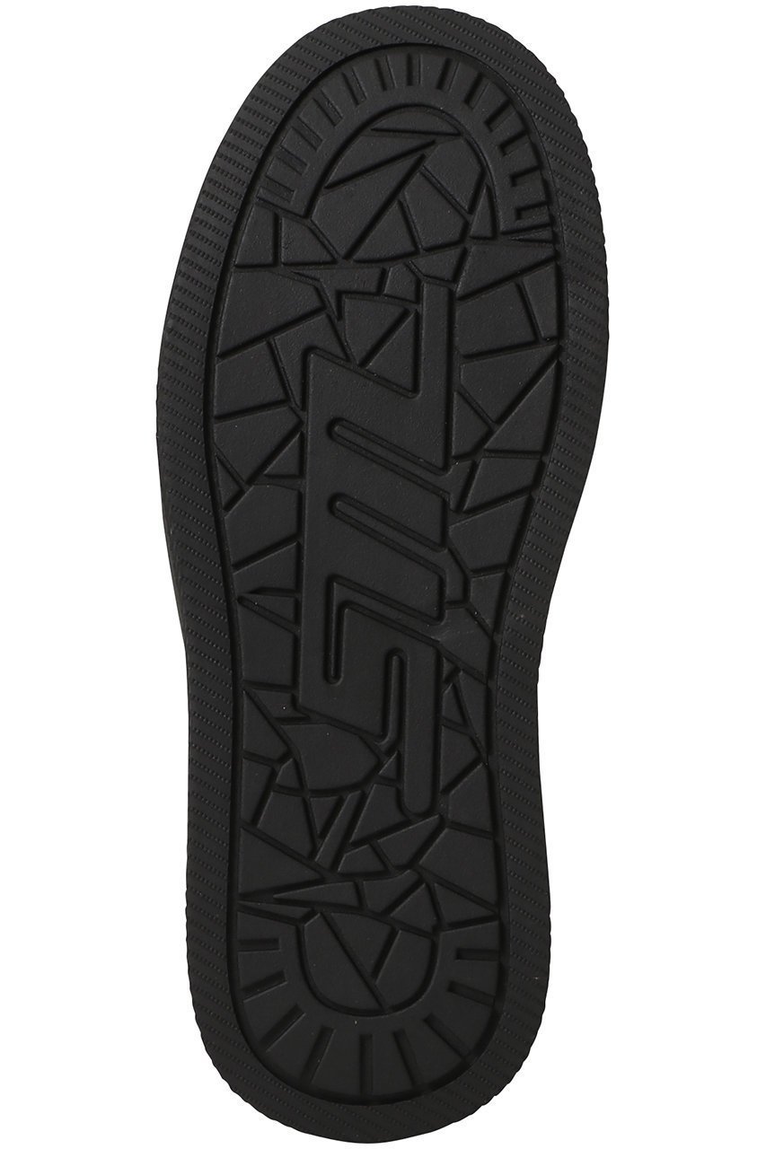 【スティーブマデン/STEVE MADDEN】のDYNAMO メタルライン厚底スニーカー 人気、トレンドファッション・服の通販 founy(ファニー) 　ファッション　Fashion　レディースファッション　Fashion for Women　2025年　2025　2025-2026秋冬・A/W　Autumn/Winter 2025–26 AW25–26　クッション　Cushion, Throw Pillow　スニーカー　Sneakers, Trainers　トレンド　Trend, Trending Now　パイピング　Piping, Trim Design　フレア　Flare, Flared　メタリック　Metallic, Shiny Finish　メタル　Metal, Metal Parts　厚底　Platform Shoes　A/W・秋冬　Autumn/Winter　other-5|ID: prp329100004628578 ipo3291000000033274728