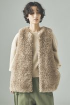 【カレンソロジー/Curensology】のリバーキルトファーベスト 人気、トレンドファッション・服の通販 founy(ファニー) ファッション Fashion レディースファッション Fashion for Women アウター Coat / Outerwear Collection レディースジャケット・軽アウター Jackets 2025年 2025 2025-2026秋冬・A/W Autumn/Winter 2025–26 AW25–26 なめらか Smooth, Silky Texture イタリア Italy キルト Quilt, Quilted Fabric サテン Satin, Glossy Fabric シンプル Simple, Minimal ジップ Zip, Zipper ジャケット Jacket, Outerwear タフタ Taffeta, Structured Fabric バランス Balance, Style Balance フェイクファー Faux Fur, Imitation Fur ベスト Vest, Waistcoat エレガント 上品 Elegant 秋 Autumn A/W・秋冬 Autumn/Winter thumbnail ベージュ|ID: prp329100004628587 ipo3291000000033274799