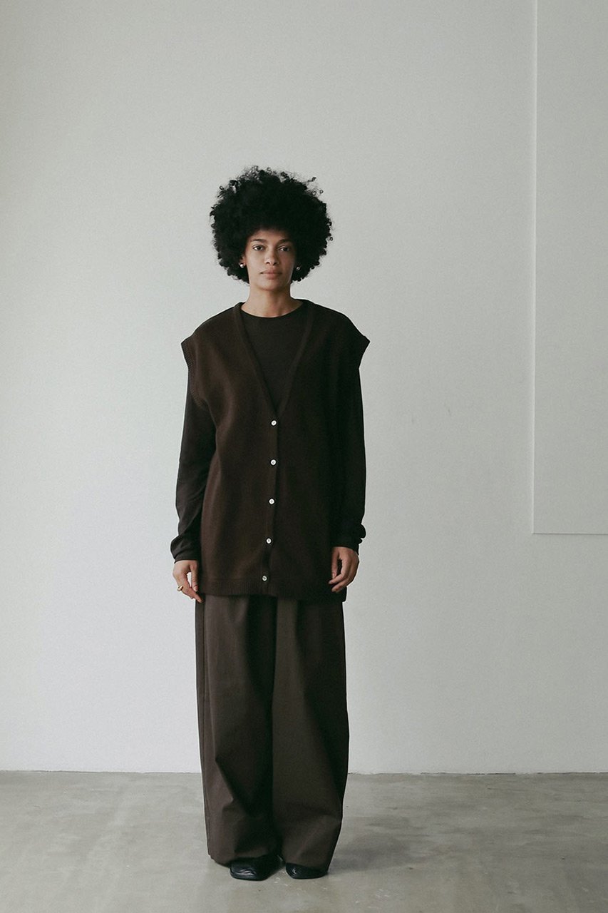 【ハー/HER.】の【8/7 12:00販売開始】コットンウールニットベスト 人気、トレンドファッション・服の通販 founy(ファニー) 　ファッション　Fashion　レディースファッション　Fashion for Women　トップス・カットソー　Cut & Sew Tops　ニット　Knit Tops & Sweaters　ベスト&ジレ / 重ね着スタイル　Vests & Gilets　カジュアルプルオーバー・ニットトップス　Pullovers & Knit Tops / Casual Pullovers　2025年　2025　2025-2026秋冬・A/W　Autumn/Winter 2025–26 AW25–26　インナー　Innerwear　ベスト　Vest, Waistcoat　夏　Summer　秋　Autumn　A/W・秋冬　Autumn/Winter　other-5|ID: prp329100004629343 ipo3291000000033285390