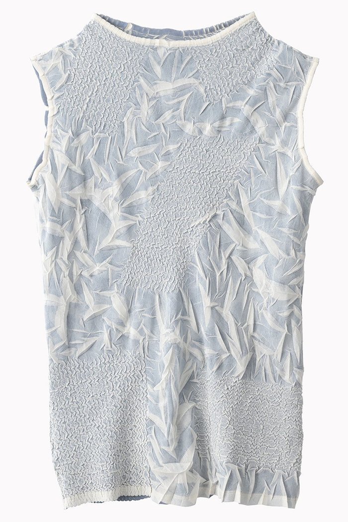 【ミューラル/MURRAL】のCrumpled ノースリーブトップス インテリア・キッズ・メンズ・レディースファッション・服の通販 founy(ファニー) https://founy.com/ ファッション Fashion レディースファッション Fashion for Women トップス・カットソー Cut & Sew Tops キャミソール&ノースリーブ Camisoles & Sleeveless Tops シャツ・ブラウス・オフィスカジュアル Elegant Blouses & Button-Ups ロングTシャツ・Tシャツ Longline T-Shirts & Tees カットソー・ベーシックTシャツ Cut-and-Sewn Tops / Stretch Tees & Basics 2025年 2025 2025-2026秋冬・A/W Autumn/Winter 2025–26 AW25–26 エレガント 上品 Elegant コレクション Collection, Seasonal Line ショート Short, Short Length スリーブ Sleeve, Long Sleeve / Short Sleeve ノースリーブ Sleeveless, No-Sleeve プリント Print, Printed Pattern プリーツ Pleats, Pleated ランダム Random, Irregular A/W・秋冬 Autumn/Winter |ID: prp329100004630032 ipo3291000000033298505